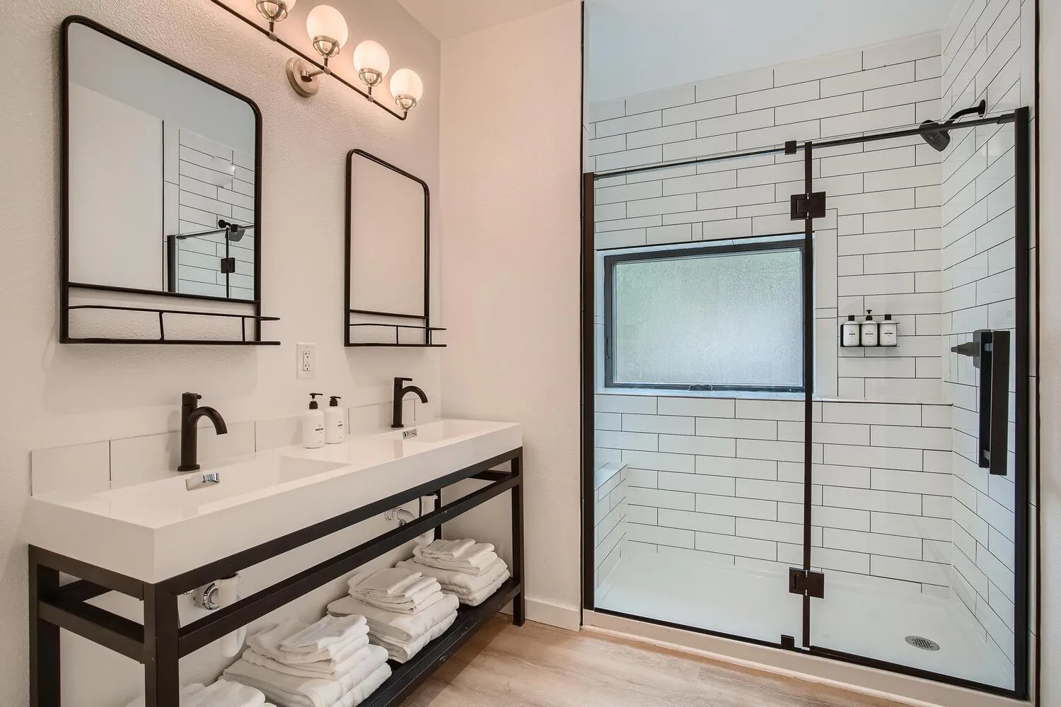 Shower in Uplift Inn