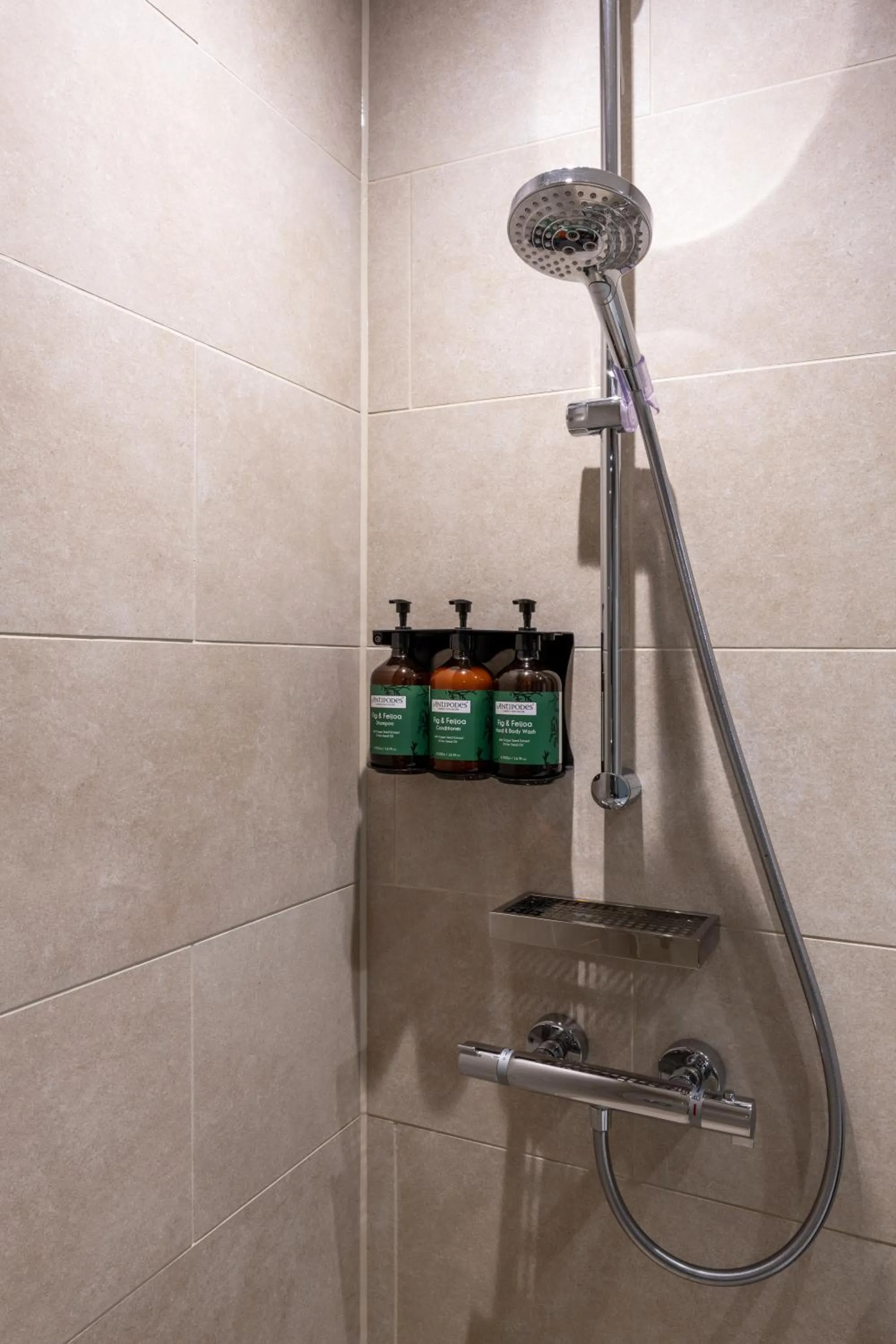 Bathroom in Apex City of Bath Hotel