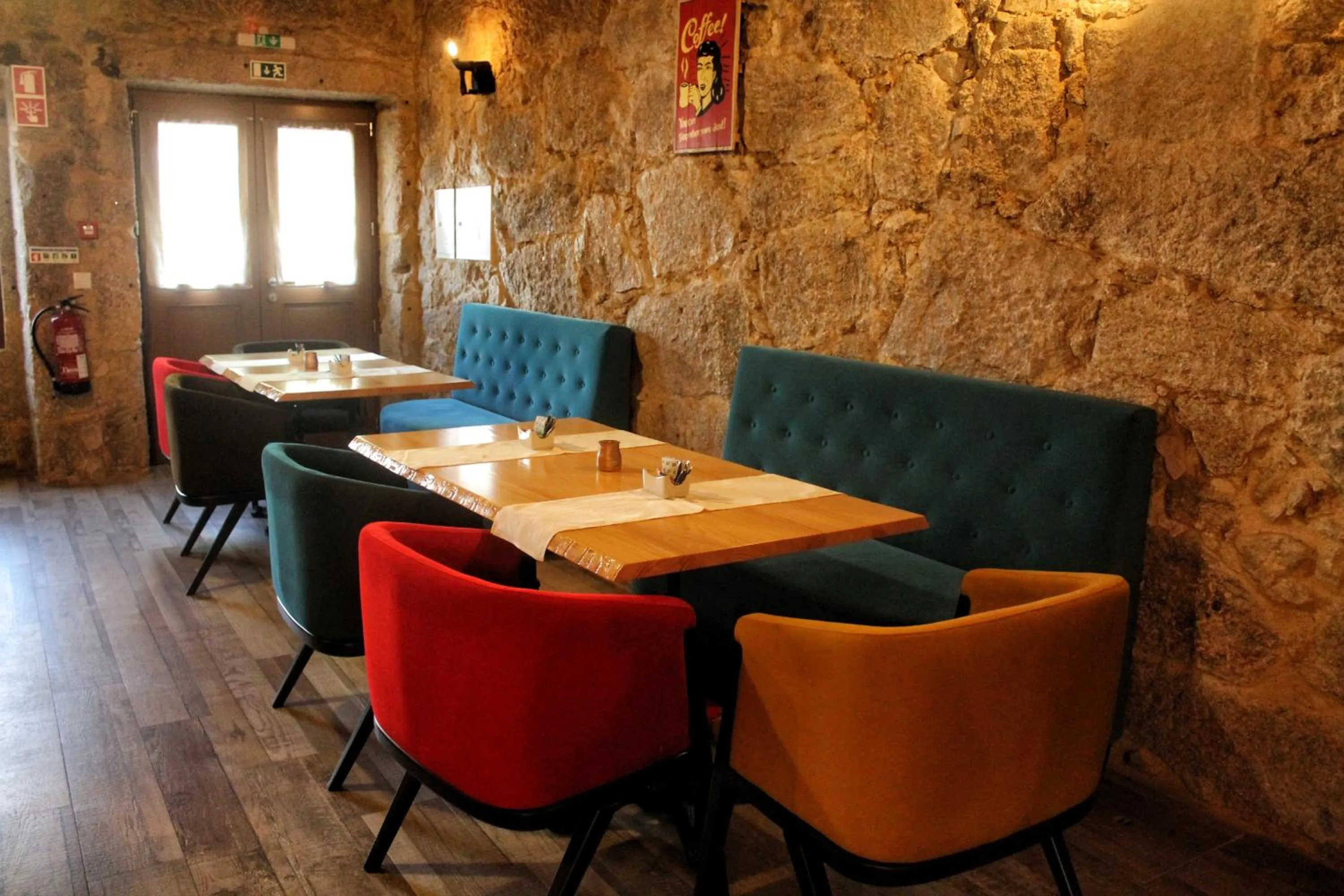 Continental breakfast in Art'Otel Barcelos