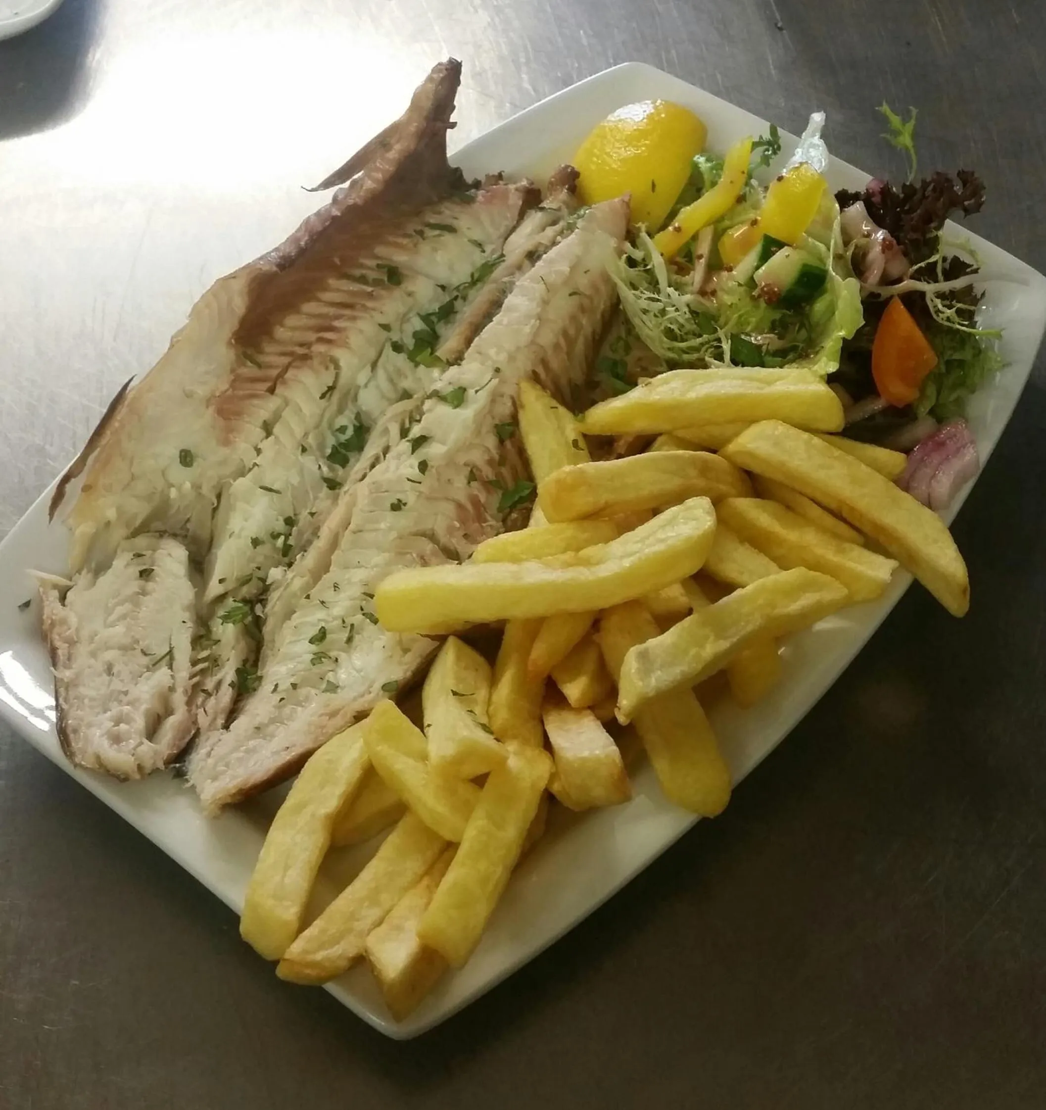 Restaurant/places to eat in The Old Brewhouse