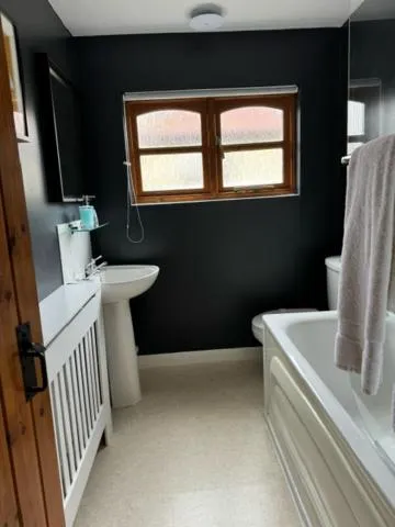 Bathroom in The Horseshoe & Castle