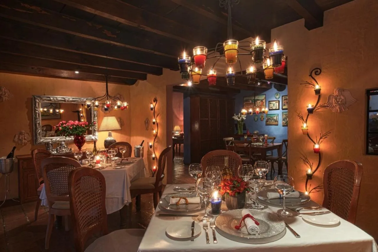 Night in Hotel Casa Palopo