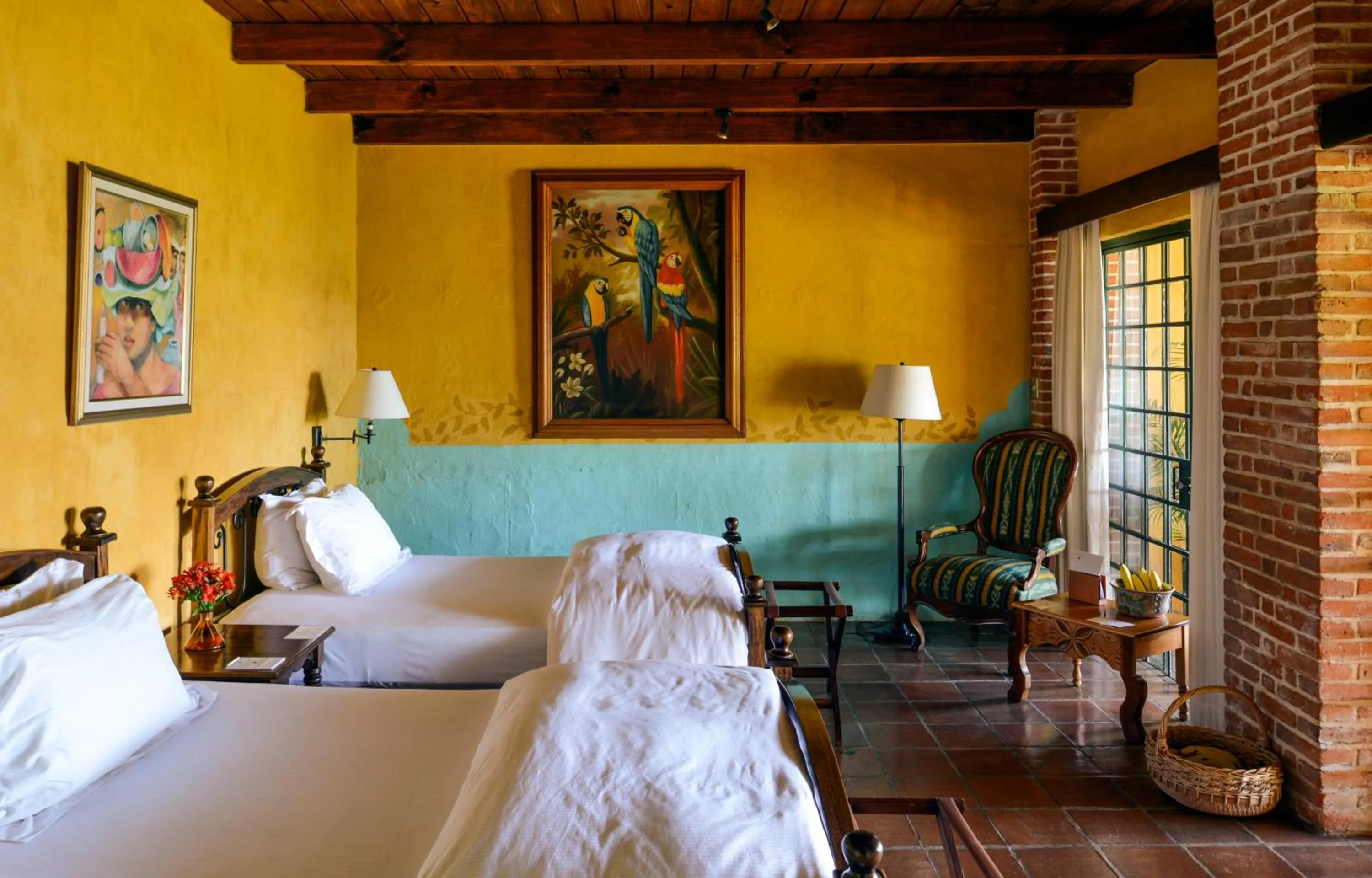 Bedroom, Bed in Hotel Casa Palopo