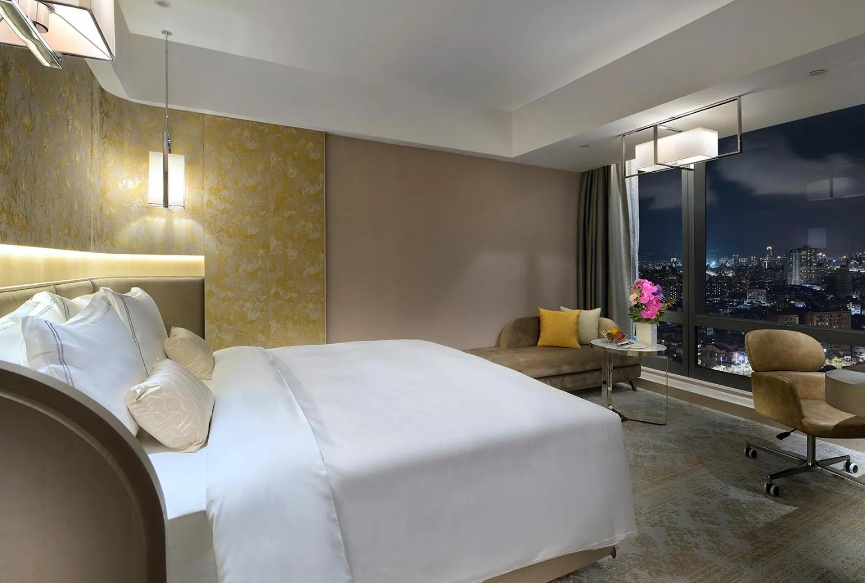 Bed in Caesar Park Hotel Banqiao