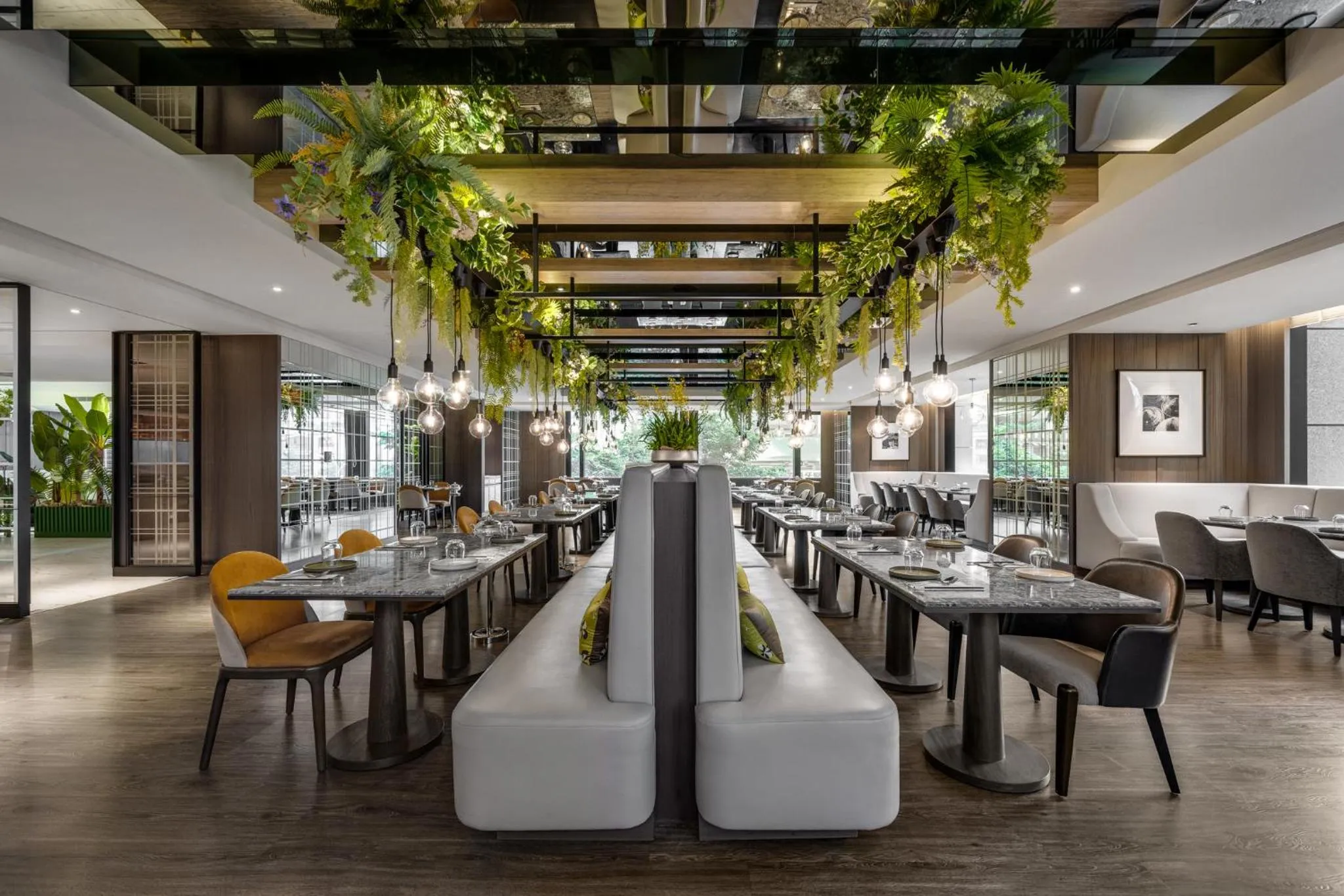 Restaurant/places to eat in Caesar Park Hotel Banqiao