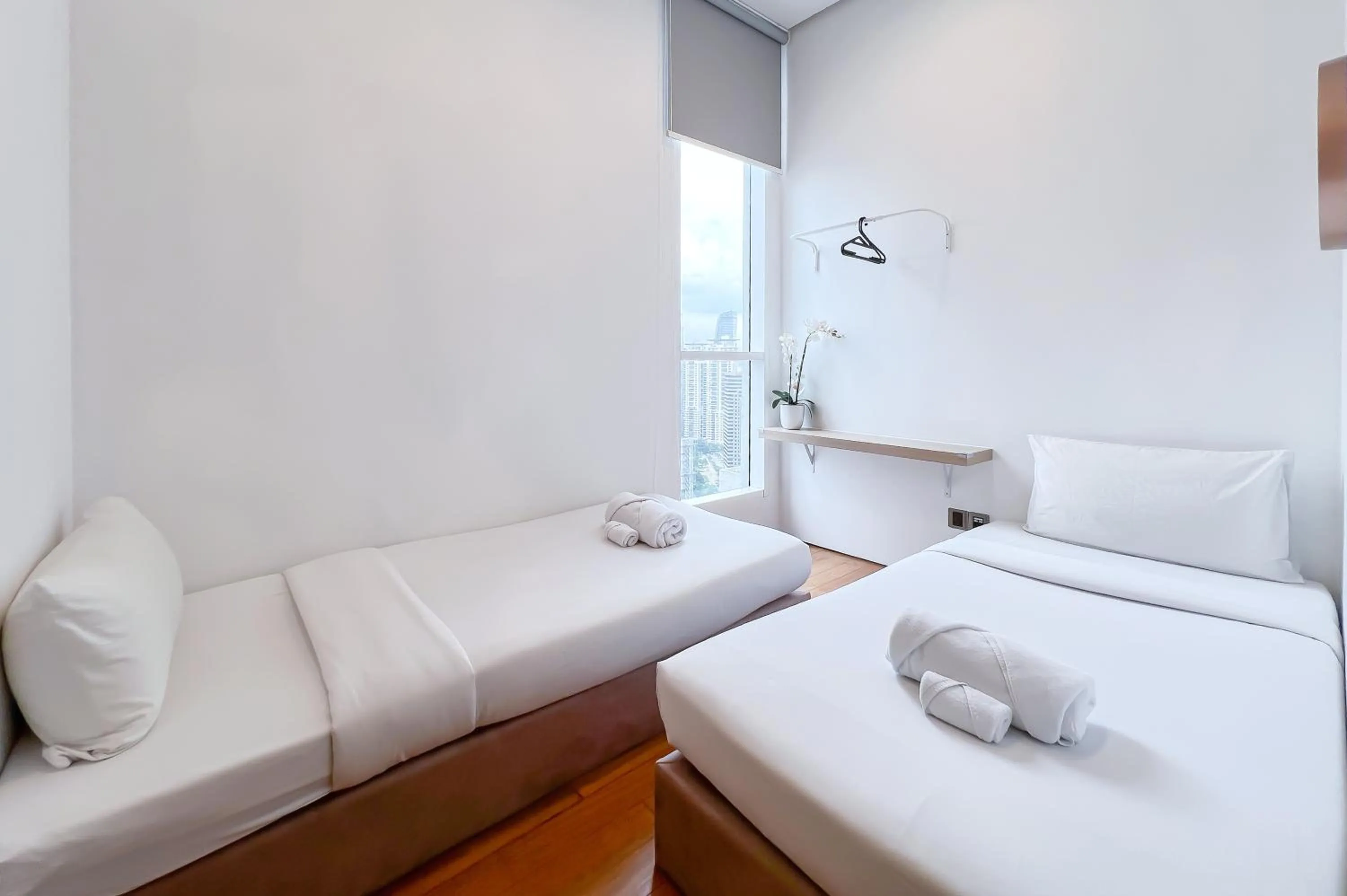 Bedroom, Bed in Soho Suites KLCC by Leala