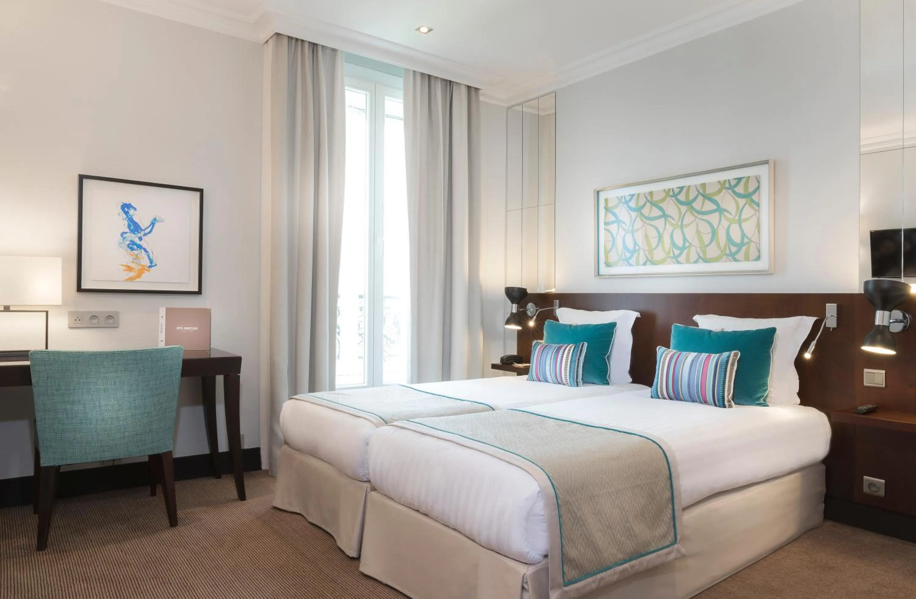 Bedroom, Bed in Montfleuri