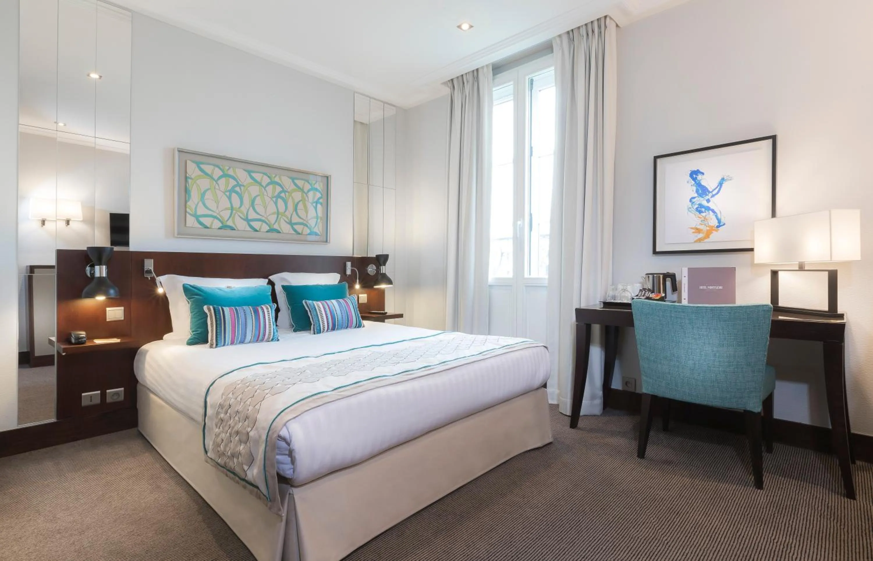 Bedroom, Bed in Montfleuri