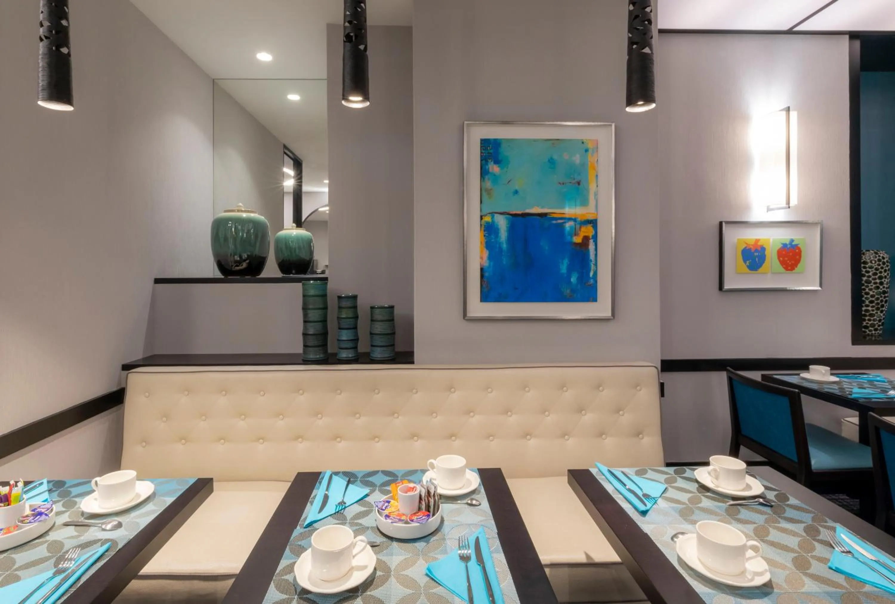 Buffet breakfast in Montfleuri