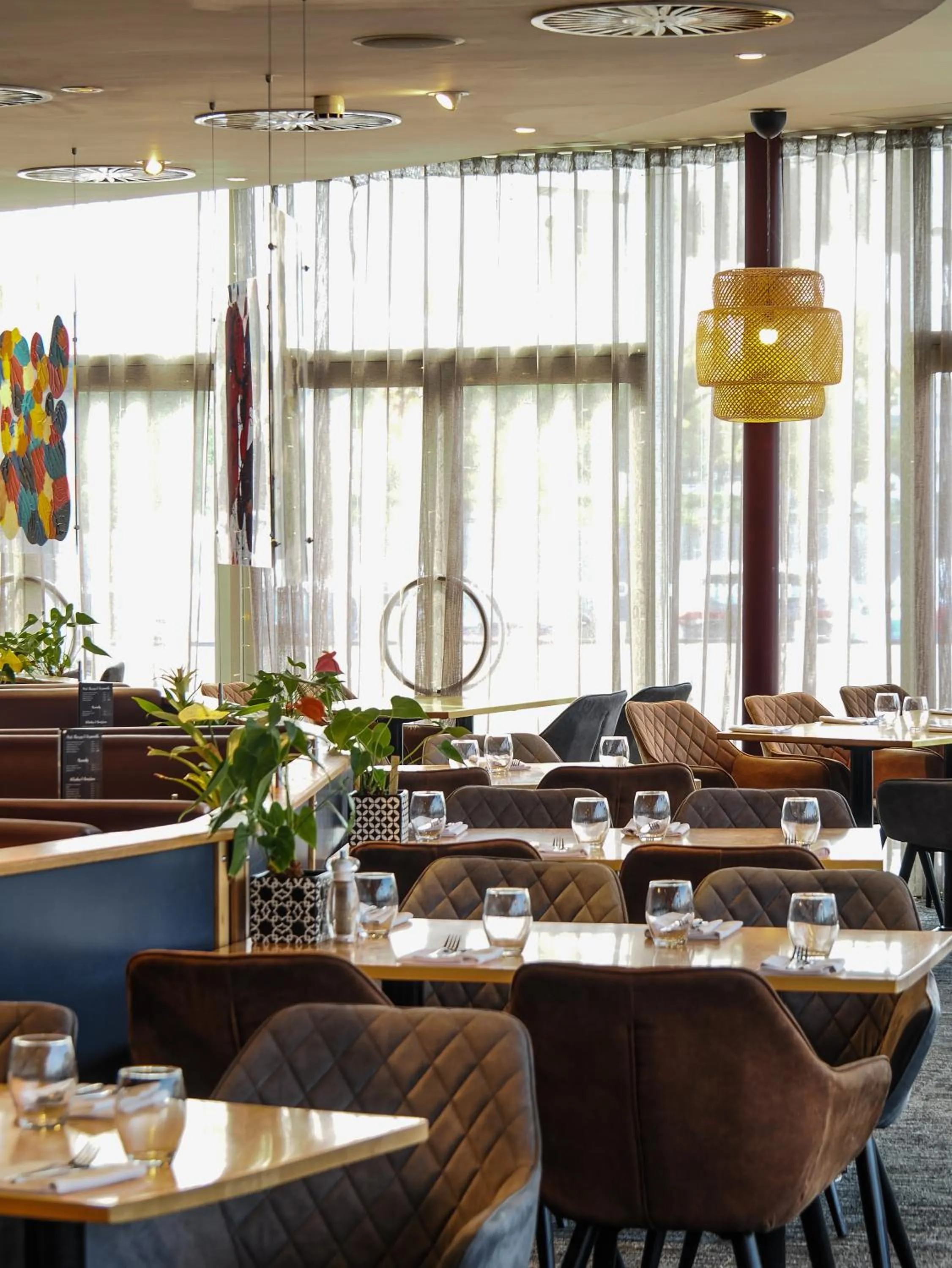 Restaurant/places to eat in Future Inn Cardiff Bay