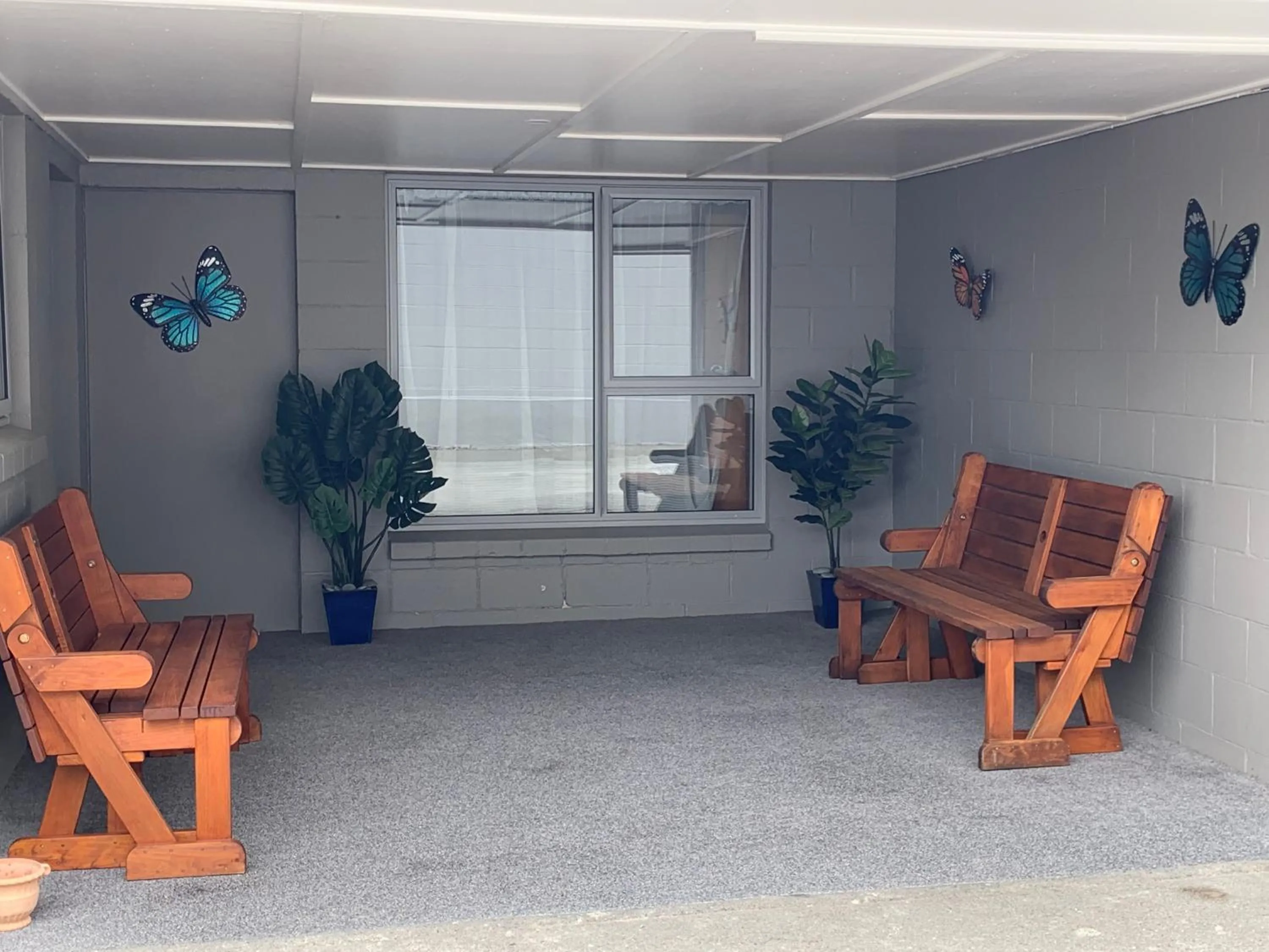 Balcony/Terrace in Kingswood Motel