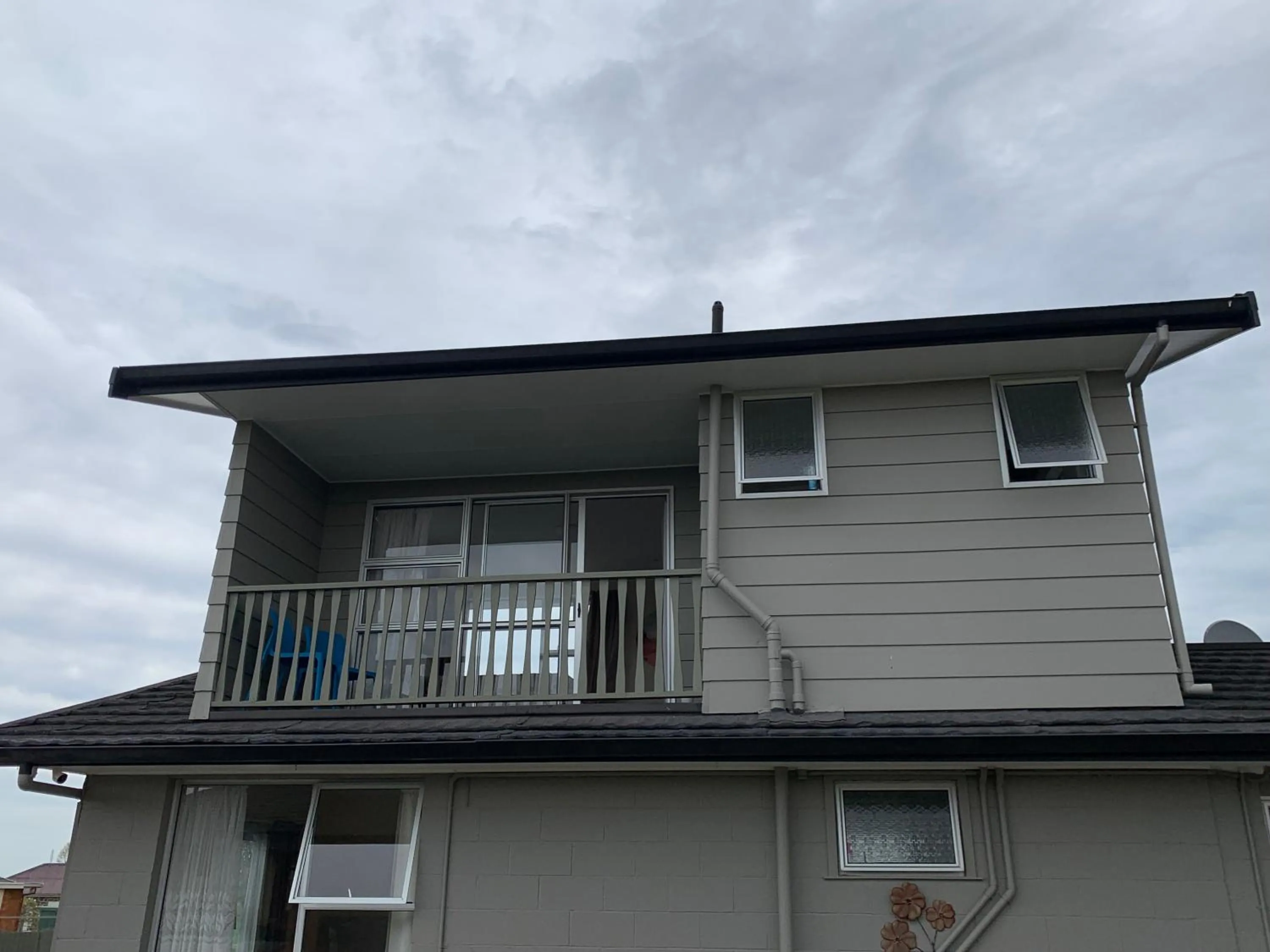 Property building in Kingswood Motel