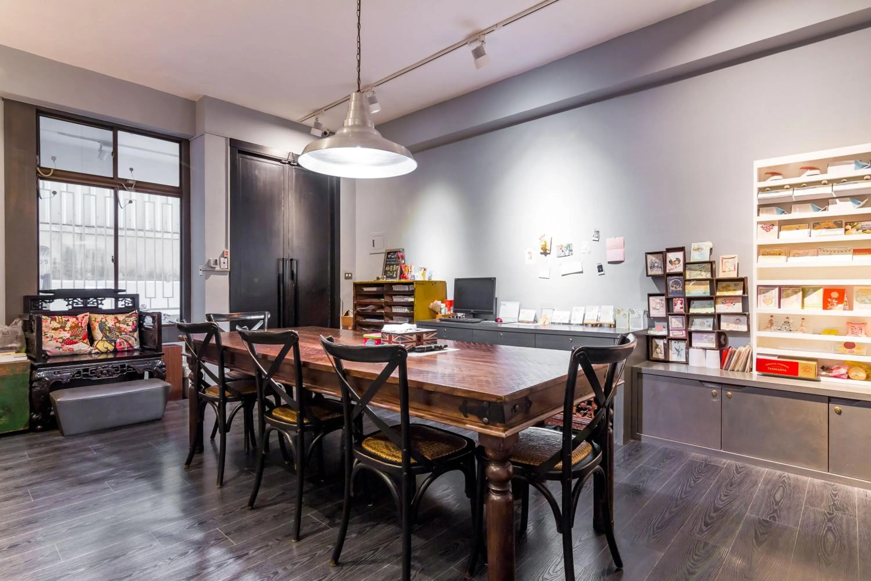 Decorative detail in Fun Simon