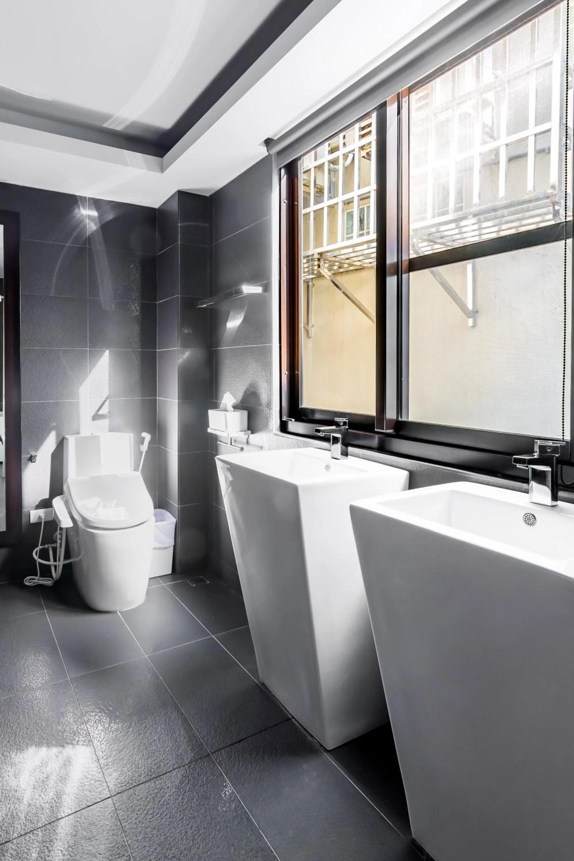 Decorative detail in Fun Simon