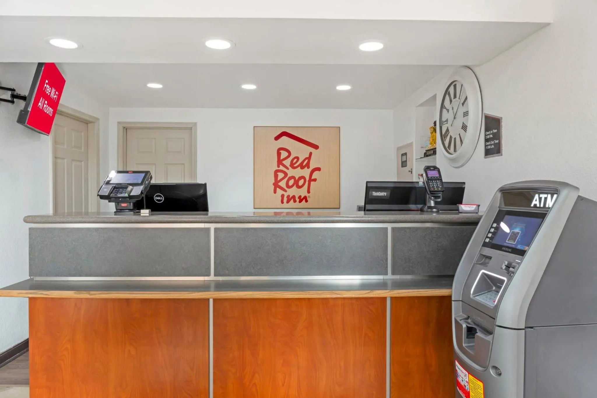 Lobby or reception in Red Roof Inn Bowling Green