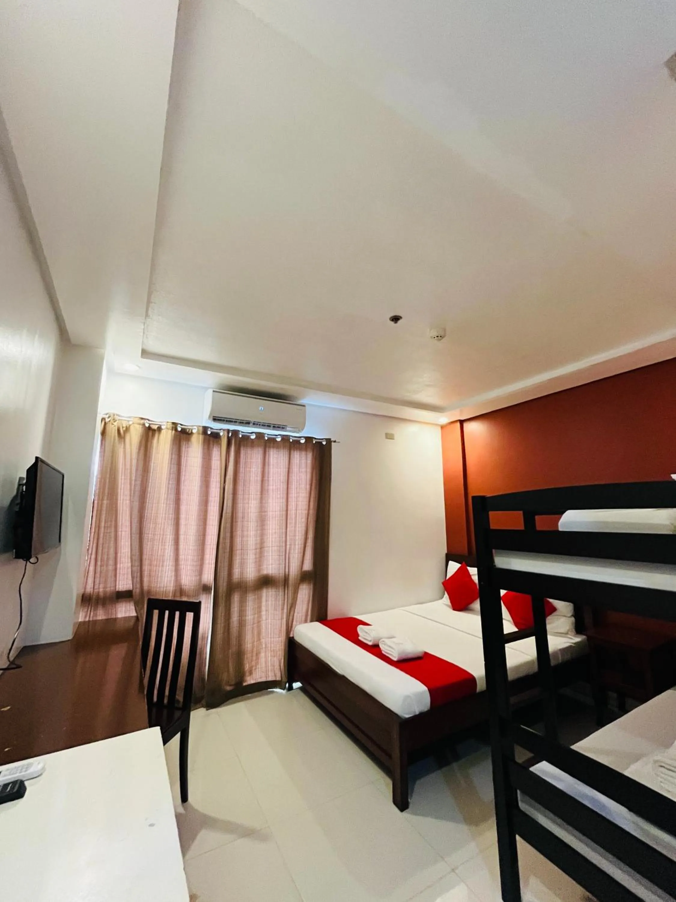 Bedroom, Bed in Royale Parc Hotel Puerto Princesa Palawan