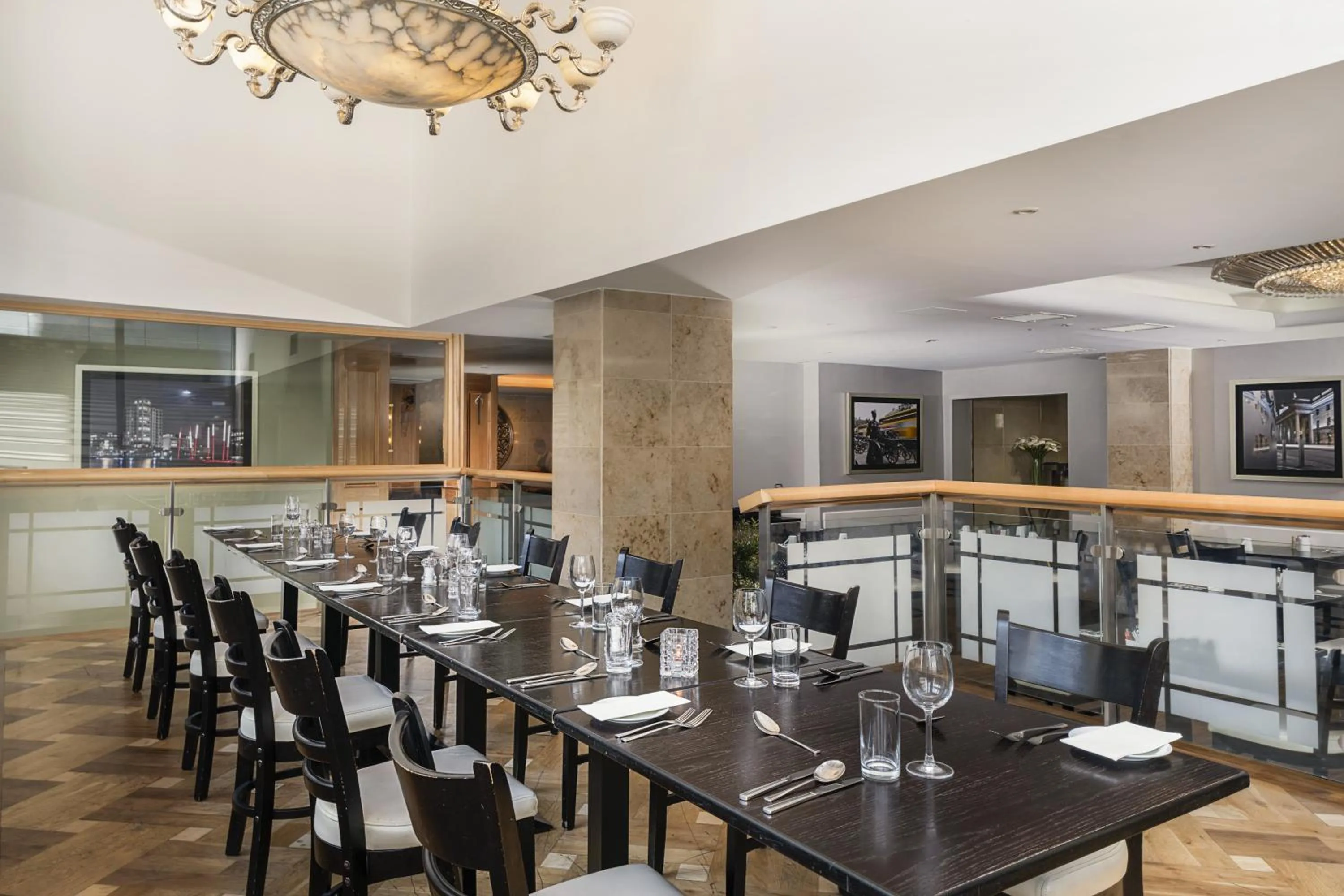 Restaurant/places to eat in Academy Plaza Hotel