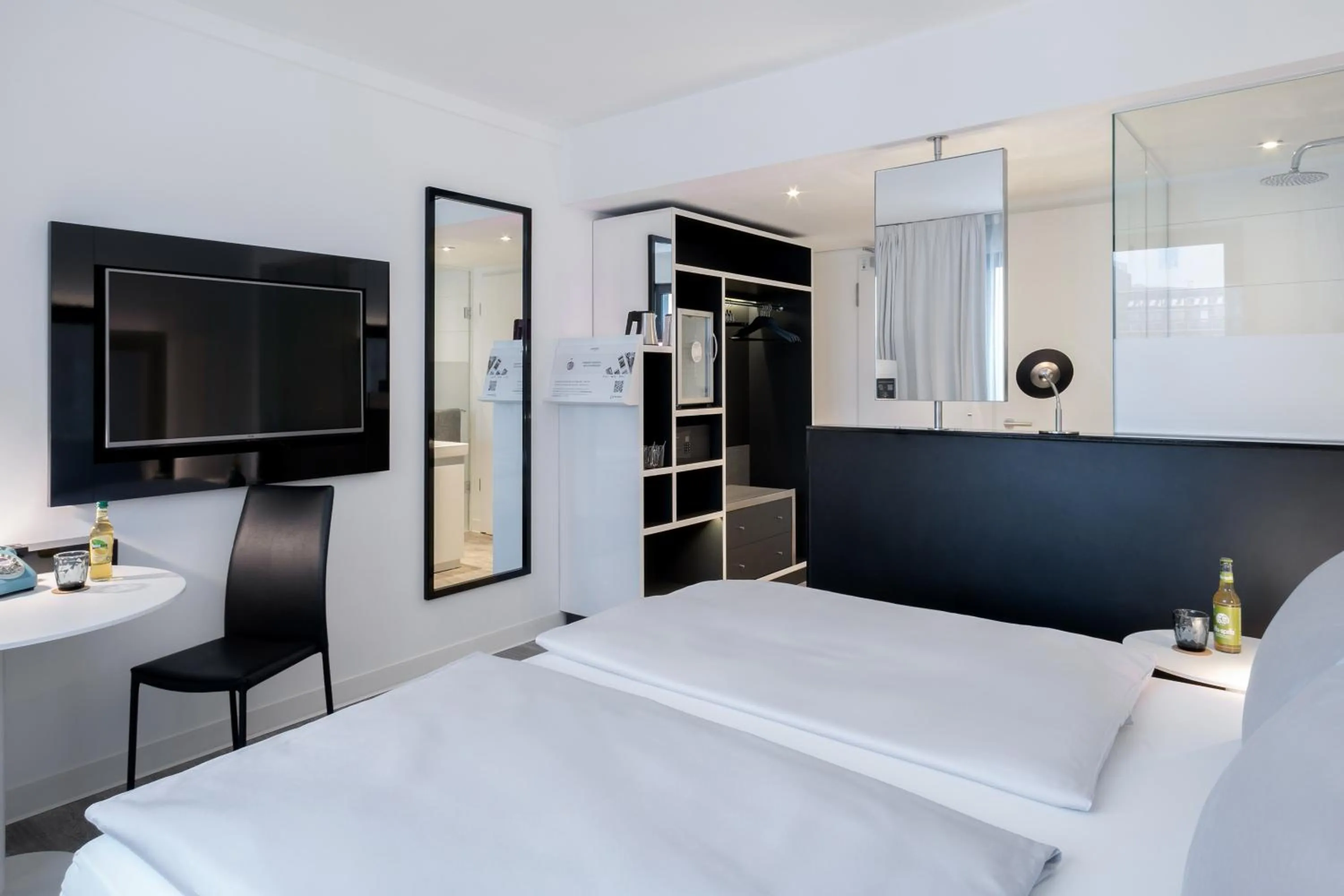 Bed in INNSiDE by Meliá Hamburg Hafen