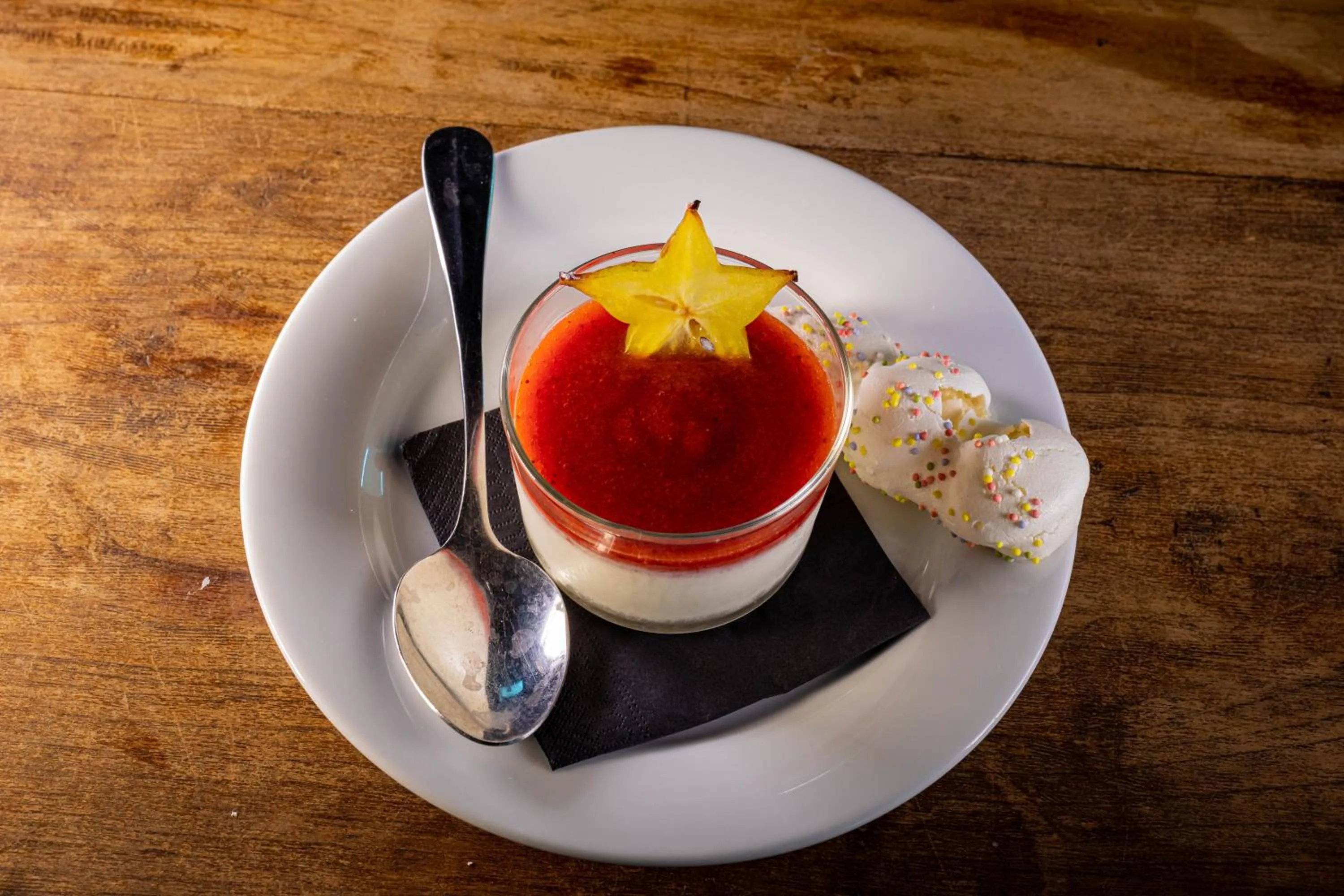 Restaurant/places to eat in Logis Hotel Noemys pont de l'Etoile