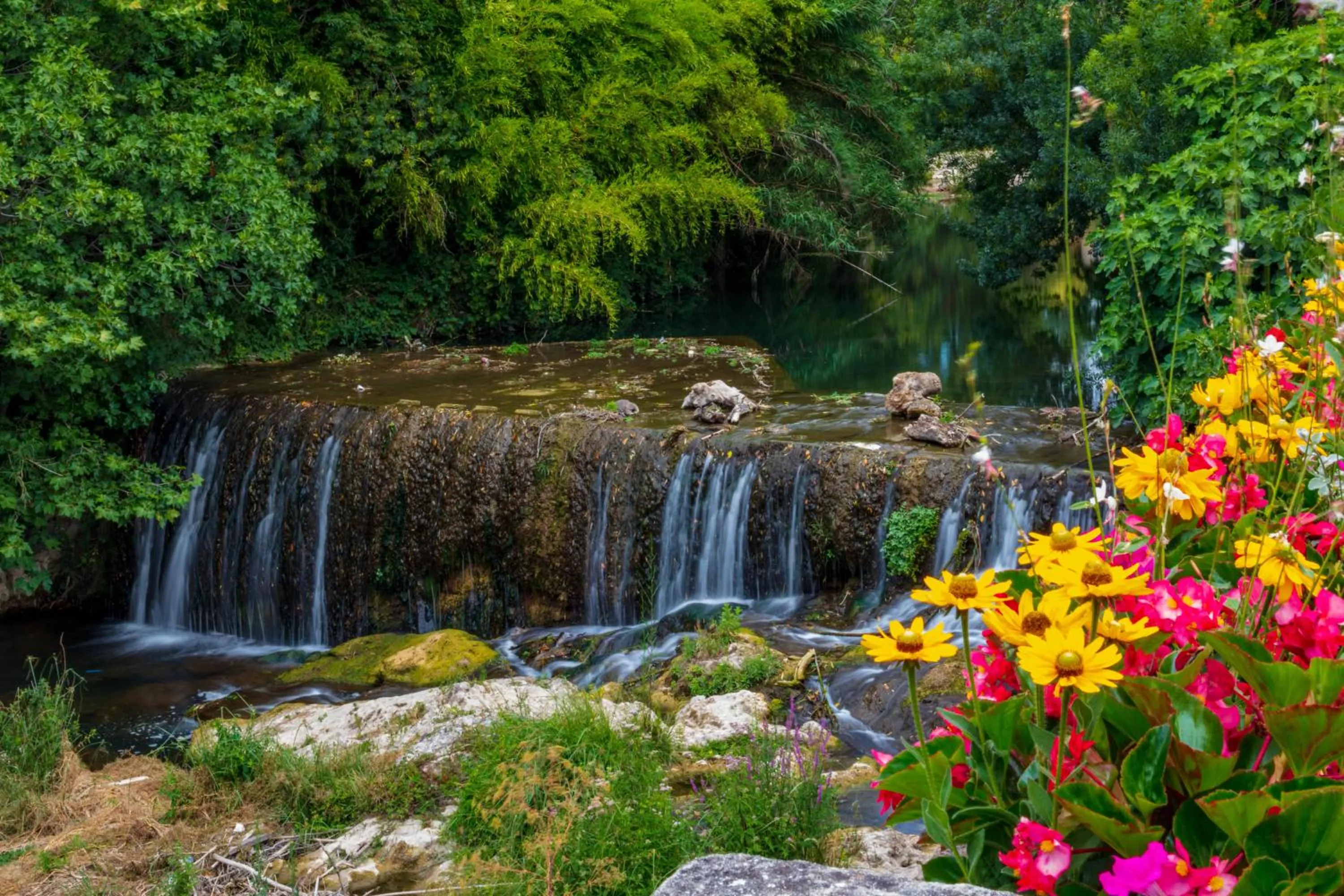 Natural landscape in Logis Hotel Noemys pont de l'Etoile