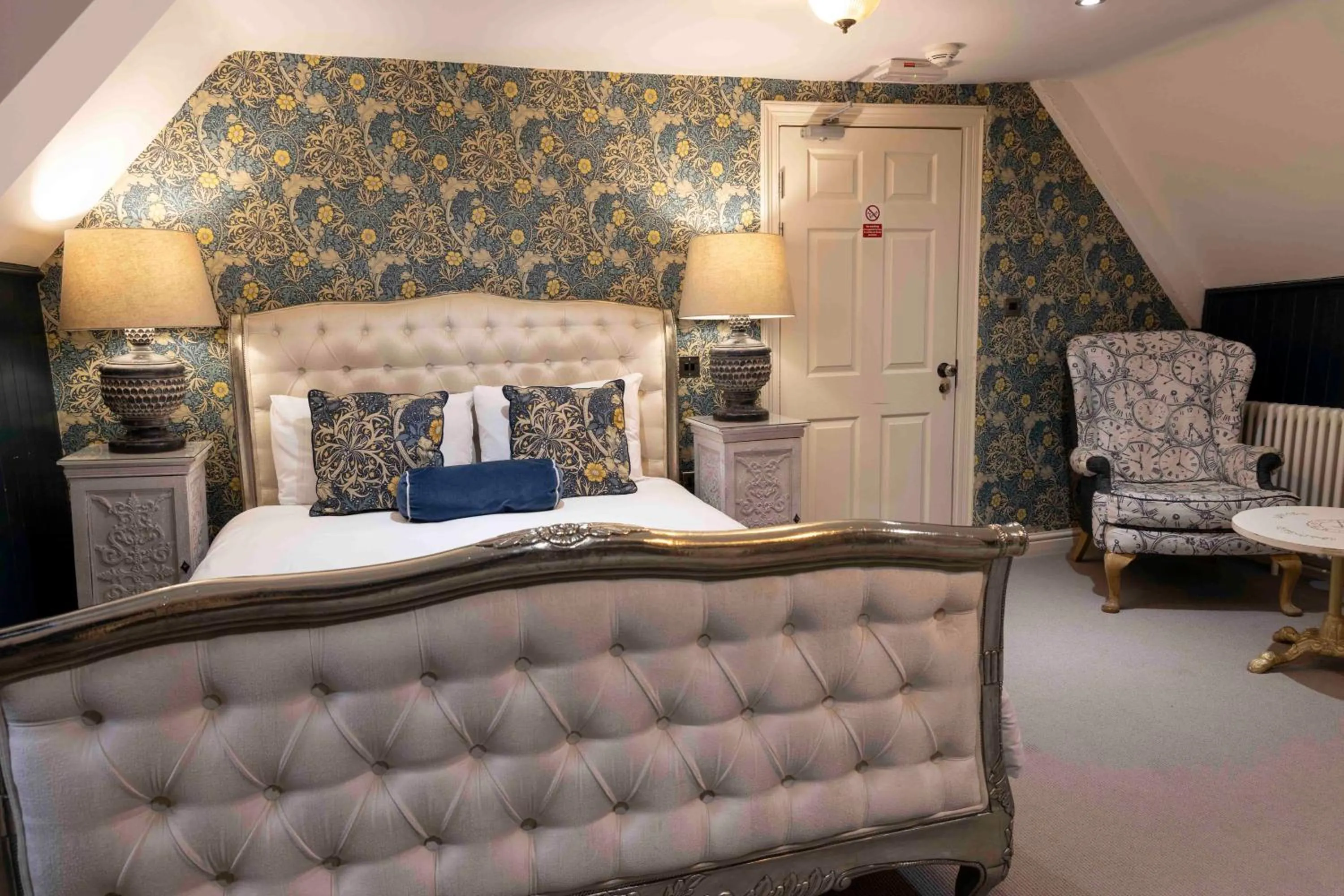 Bed in The Dirty Bottles Hotel