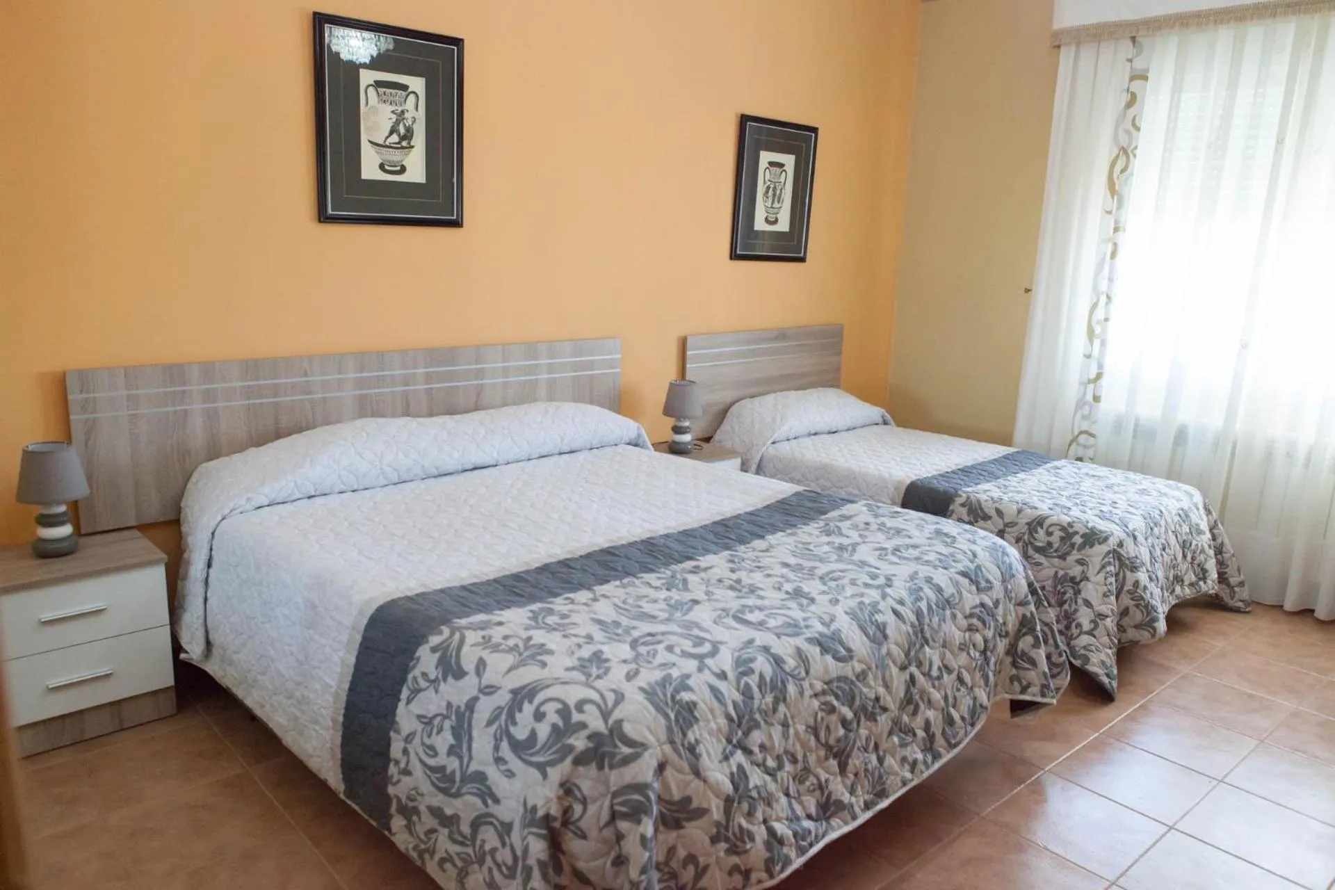 Photo of the whole room, Bed in La Rosaleda de Orgaz