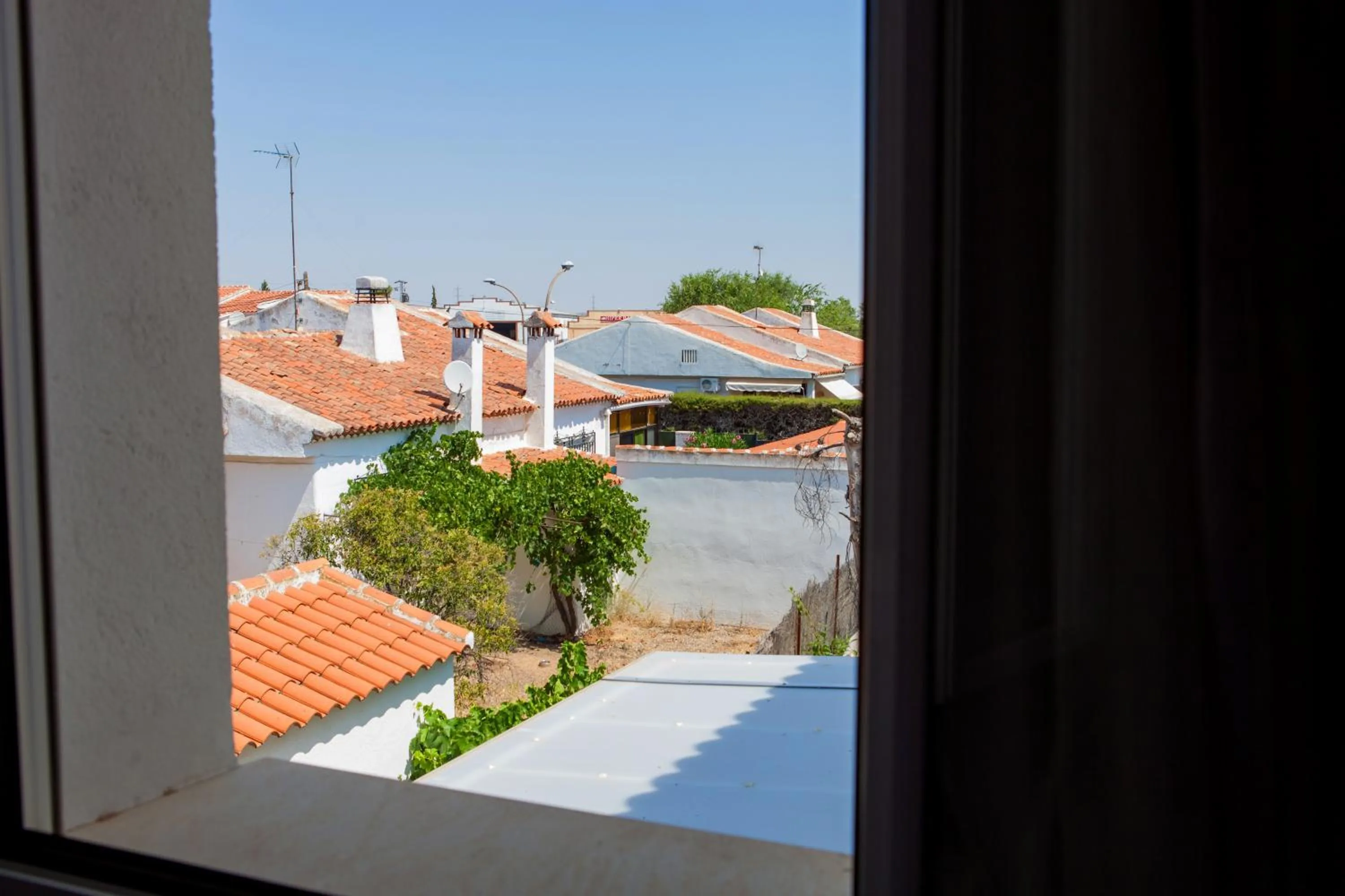 Garden view in La Rosaleda de Orgaz