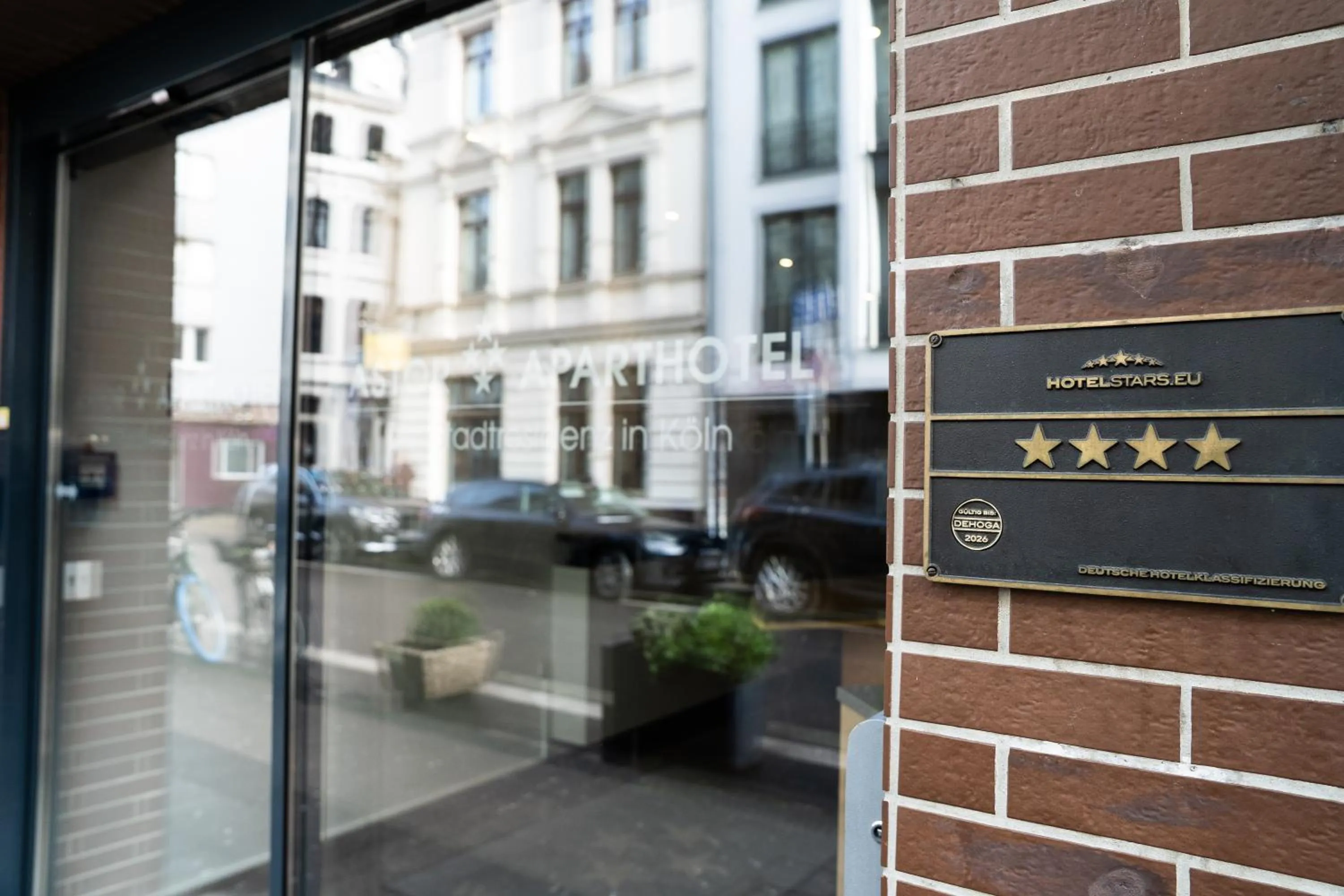 Property building in Astor & Aparthotel