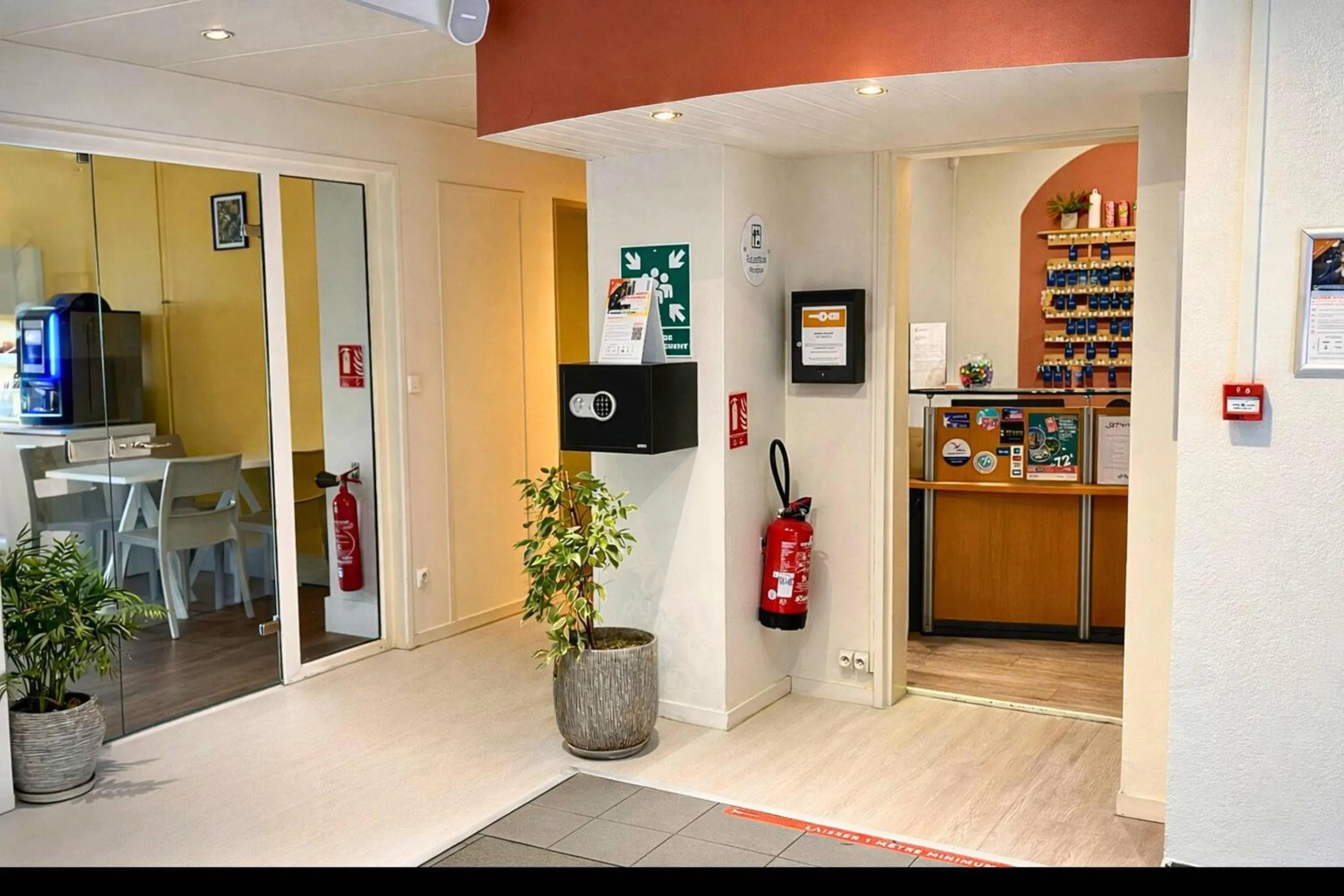 Lobby or reception in Comfort Aparthotel Le Mans