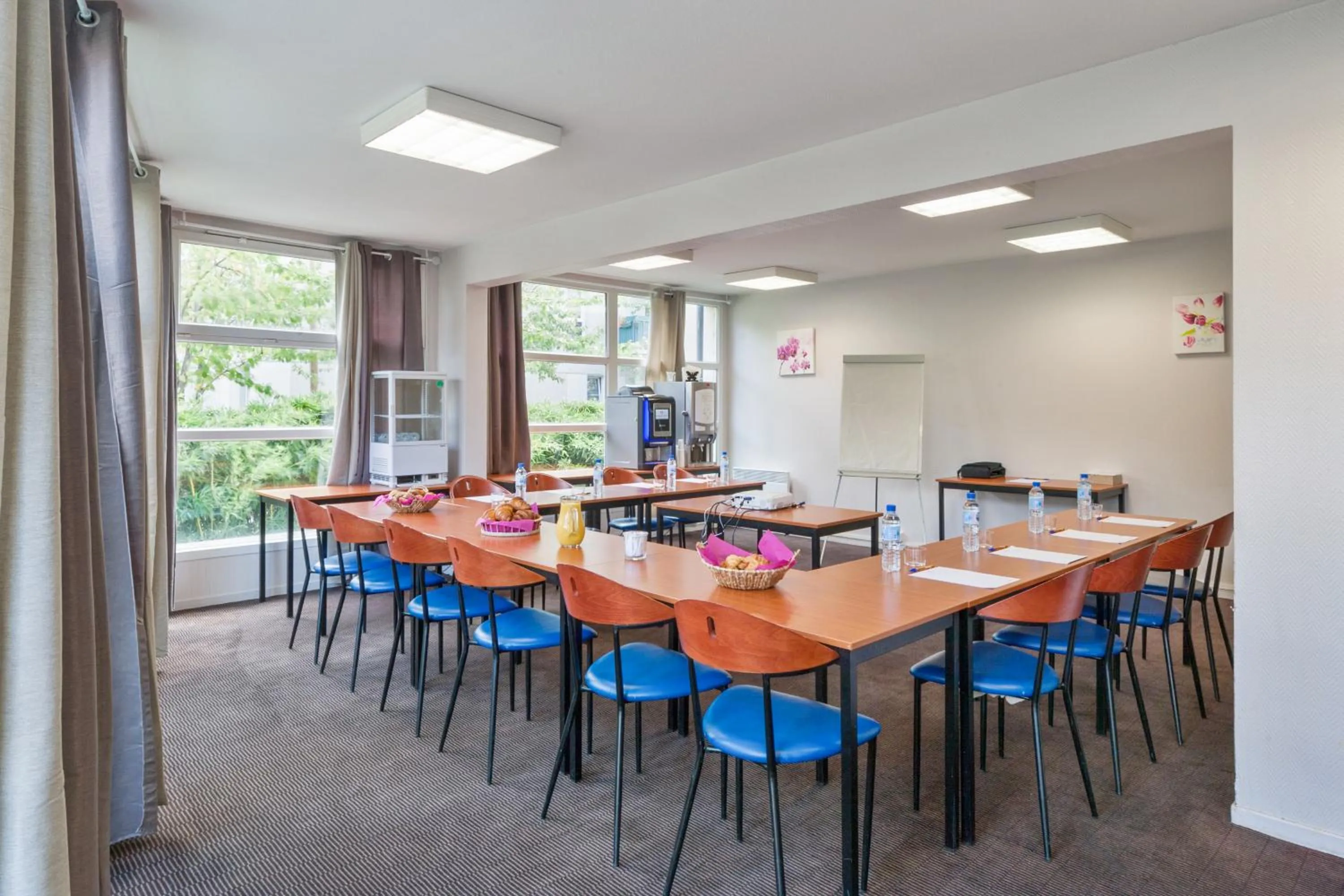 Meeting/conference room in City Résidence Nancy