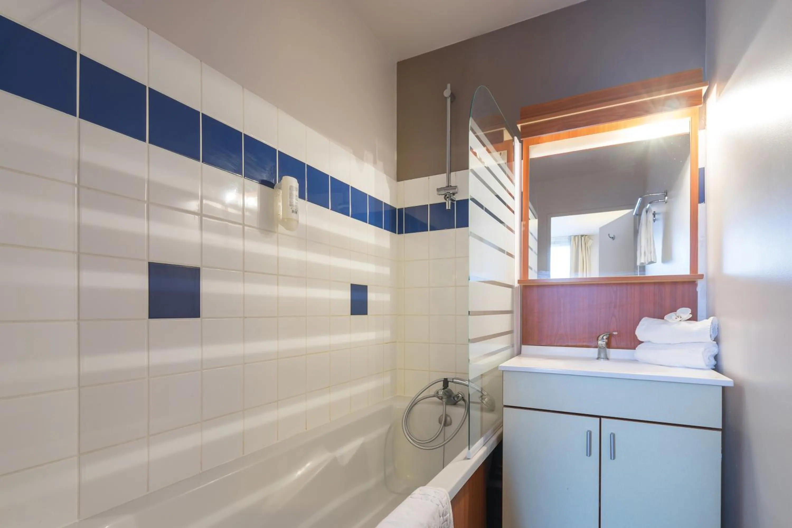 Bathroom in City Résidence Nancy