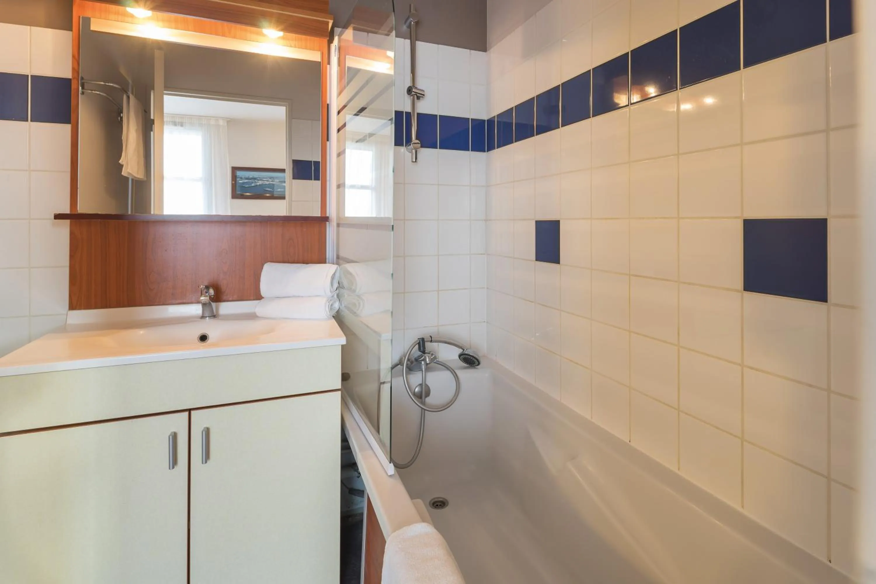 Bathroom in City Résidence Nancy