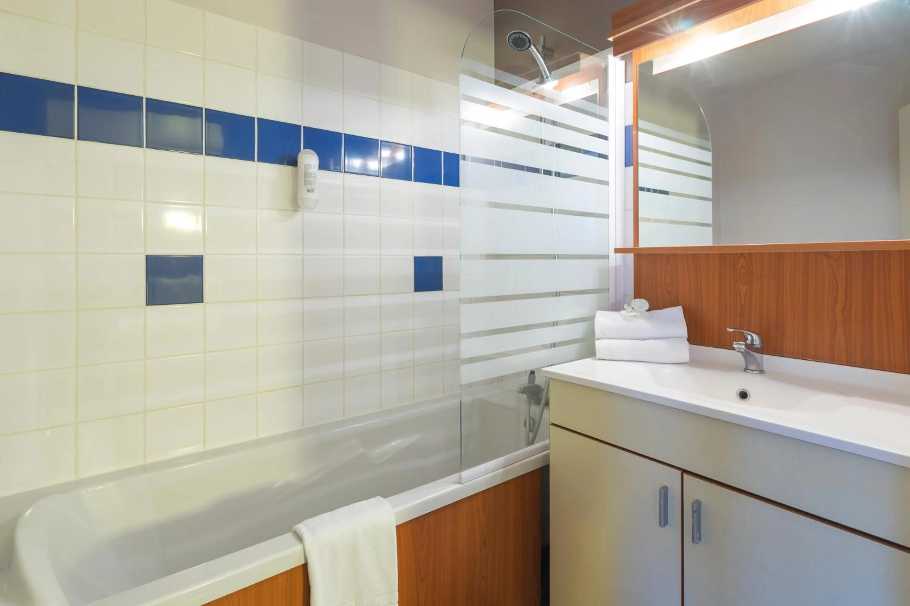 Bathroom in City Résidence Nancy