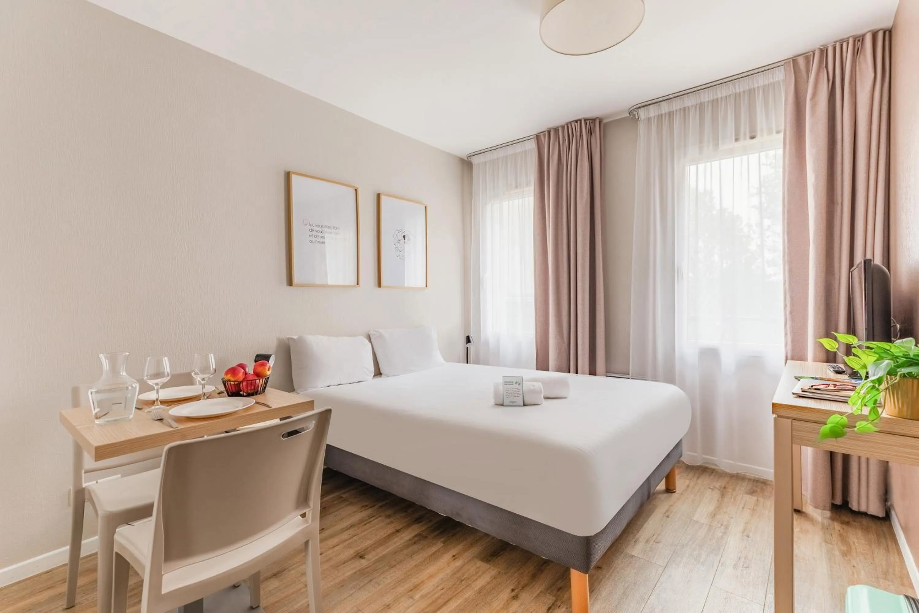 Bed in Appart'City Classic Nantes Quais de Loire