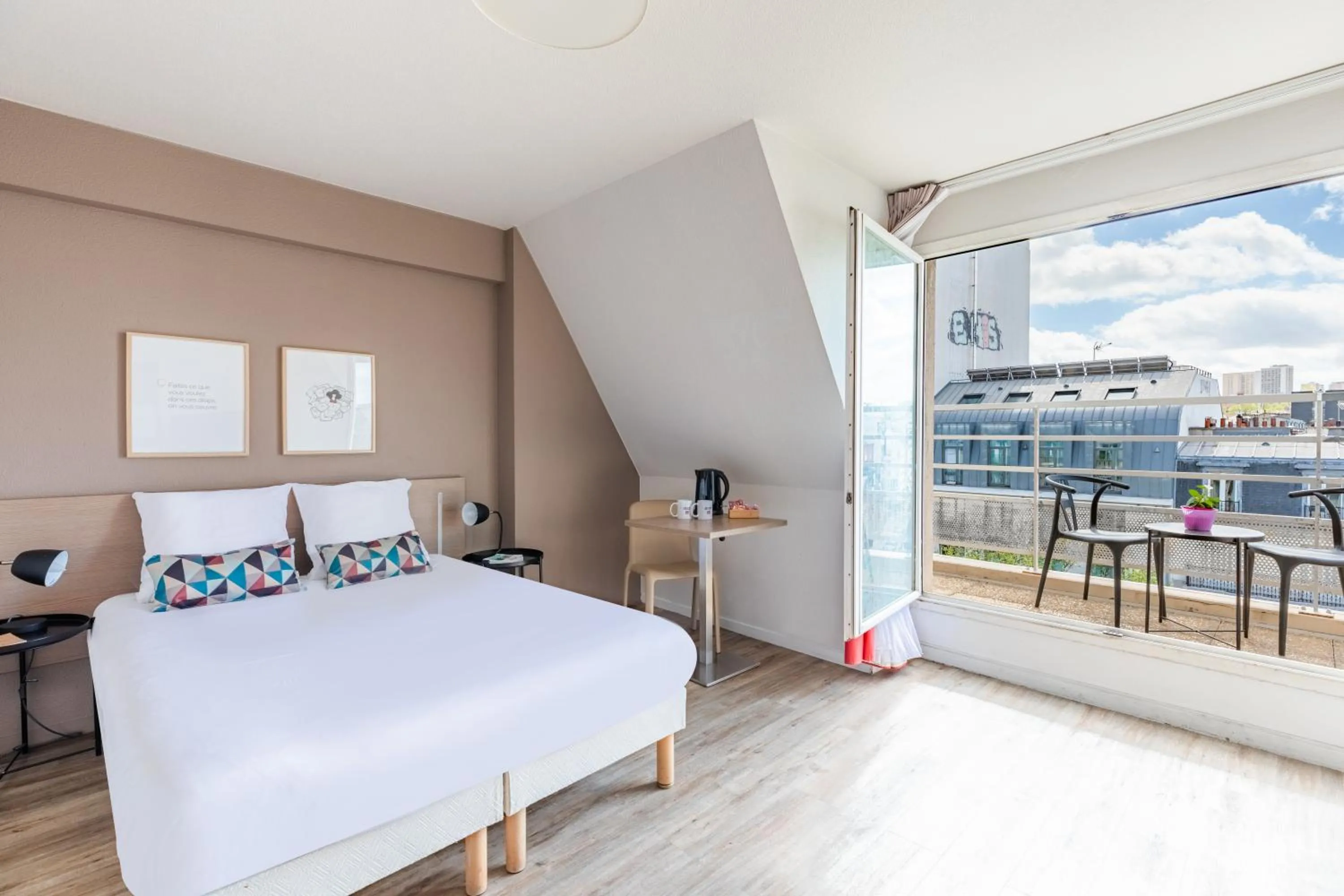 Bed in Appart'City Classic Paris La Villette