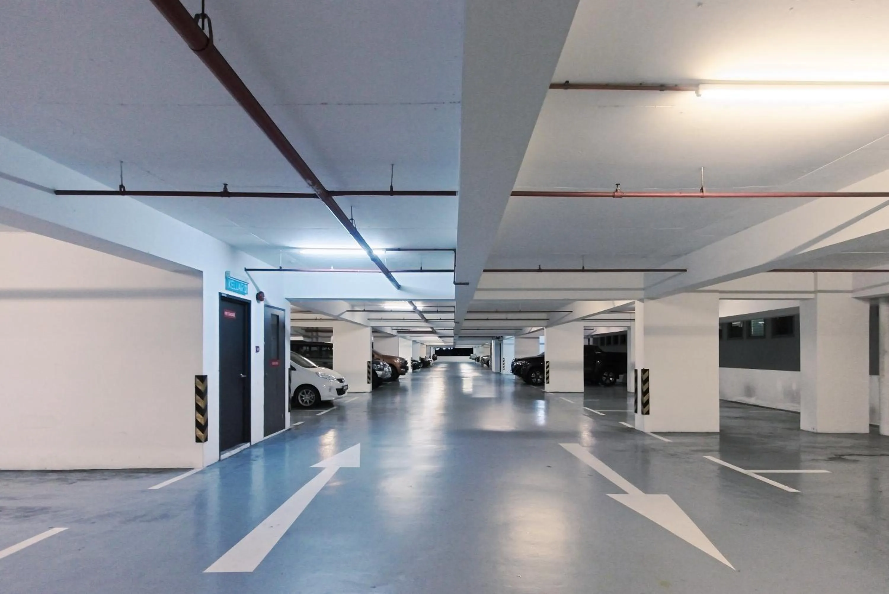 Area and facilities in Cozy Living Sky Apartment