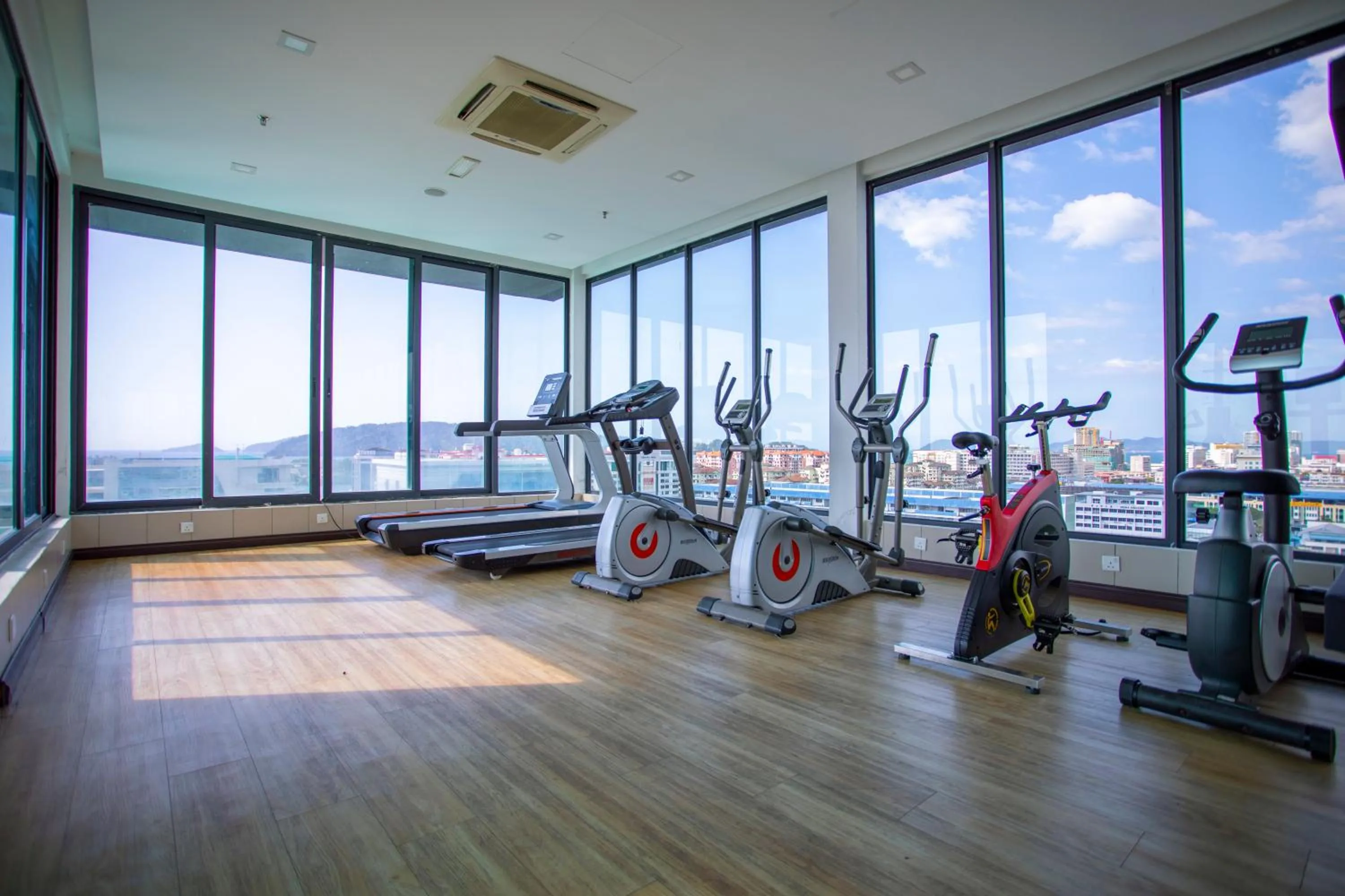 Fitness centre/facilities in Cozy Living Sky Apartment