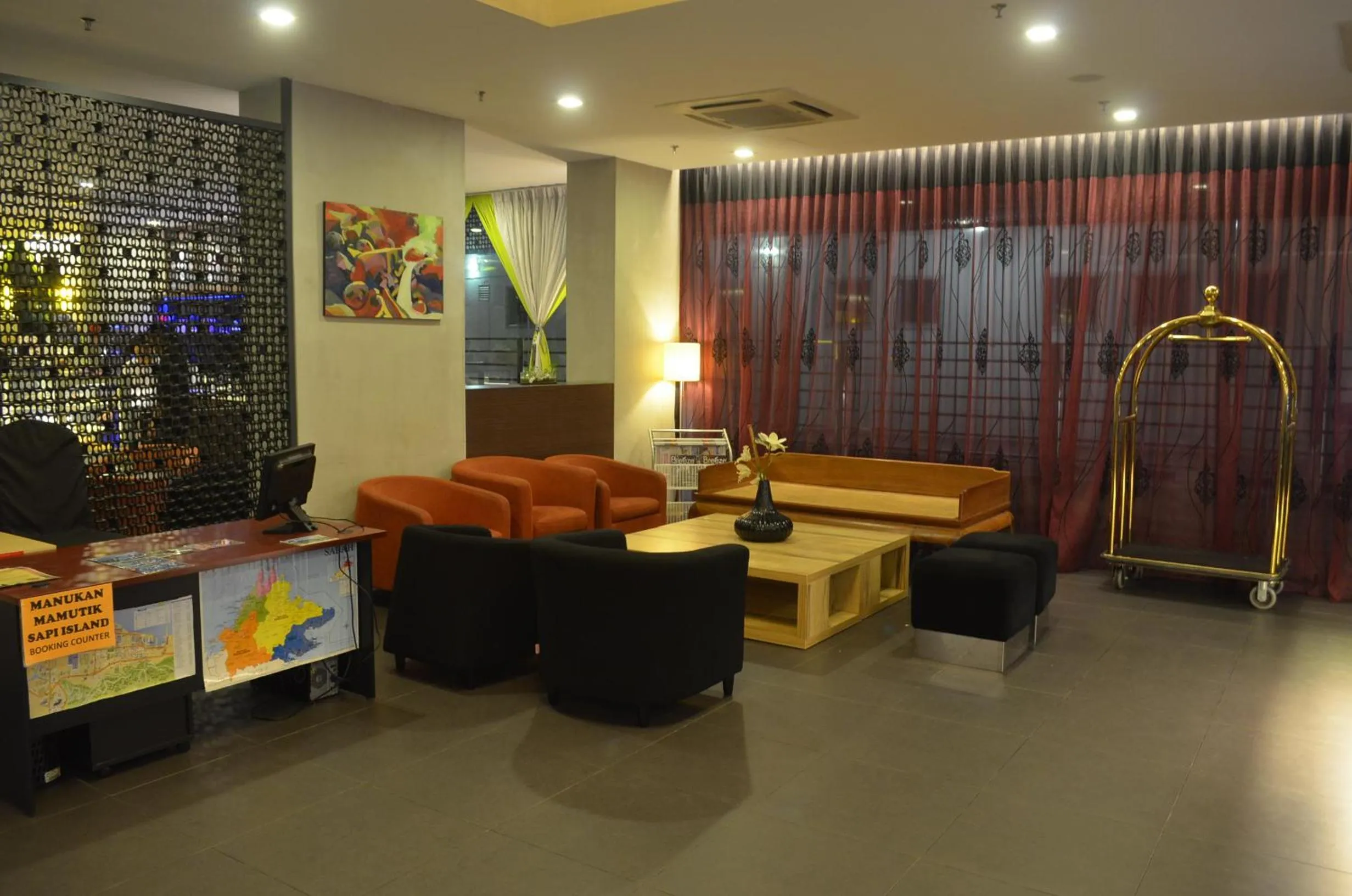 Lobby or reception in Cozy Living Sky Apartment