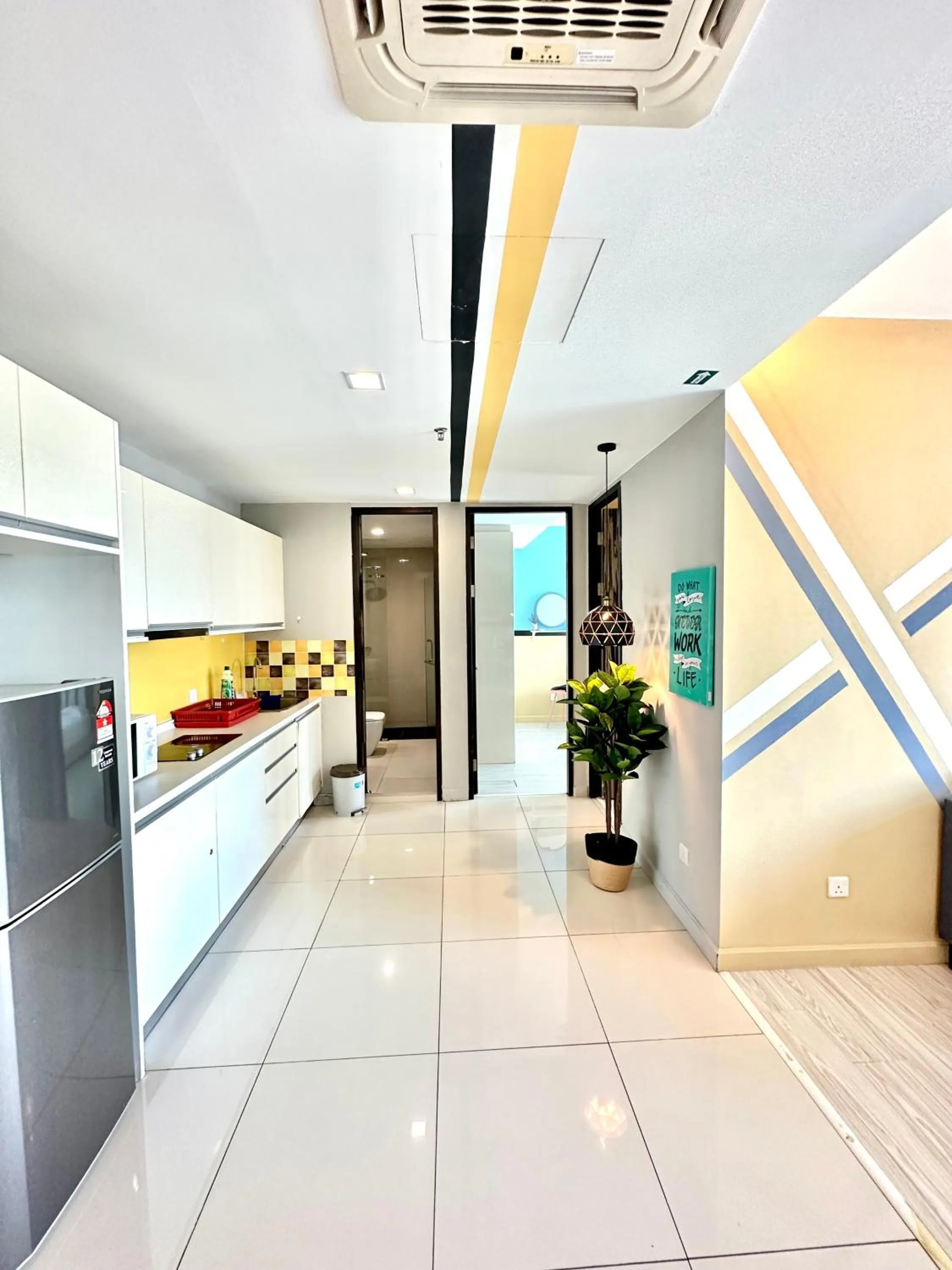 Kitchen or kitchenette in Cozy Living Sky Apartment