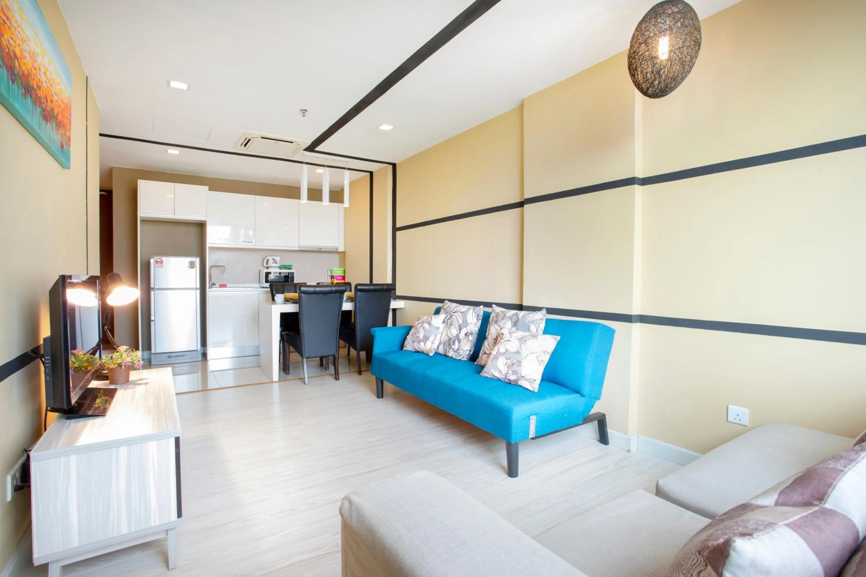 Kitchen or kitchenette in Cozy Living Sky Apartment