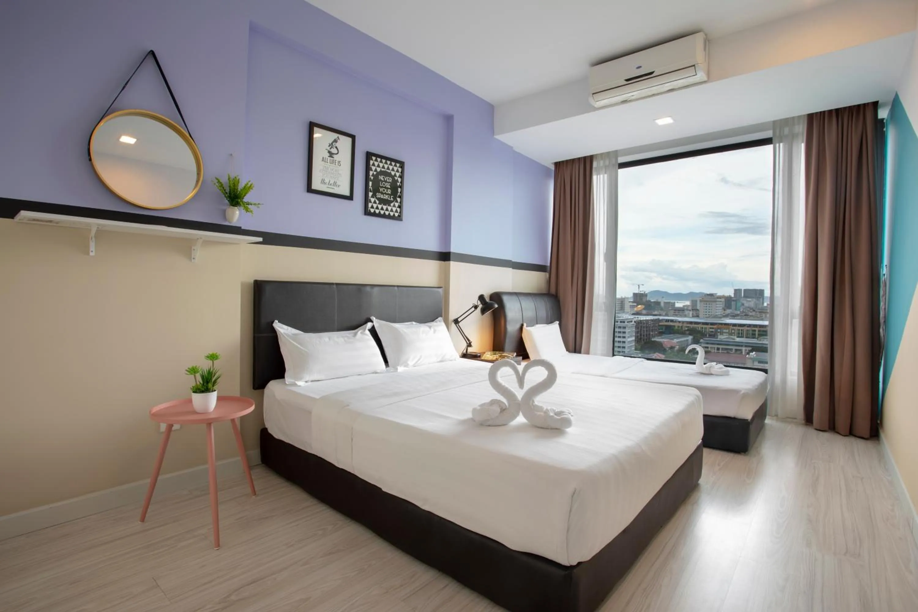 Photo of the whole room, Bed in Cozy Living Sky Apartment