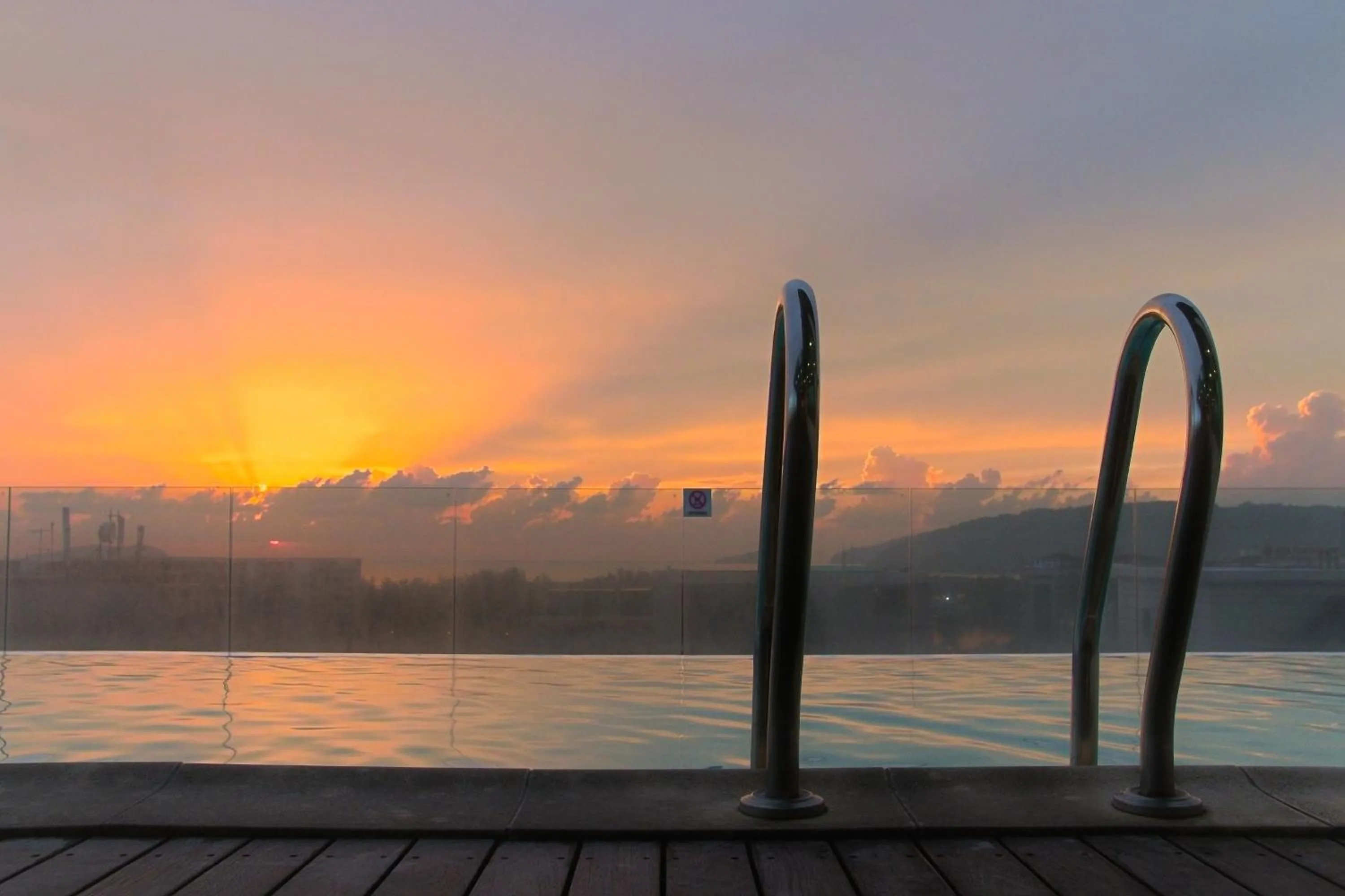 Sea view in Cozy Living Sky Apartment