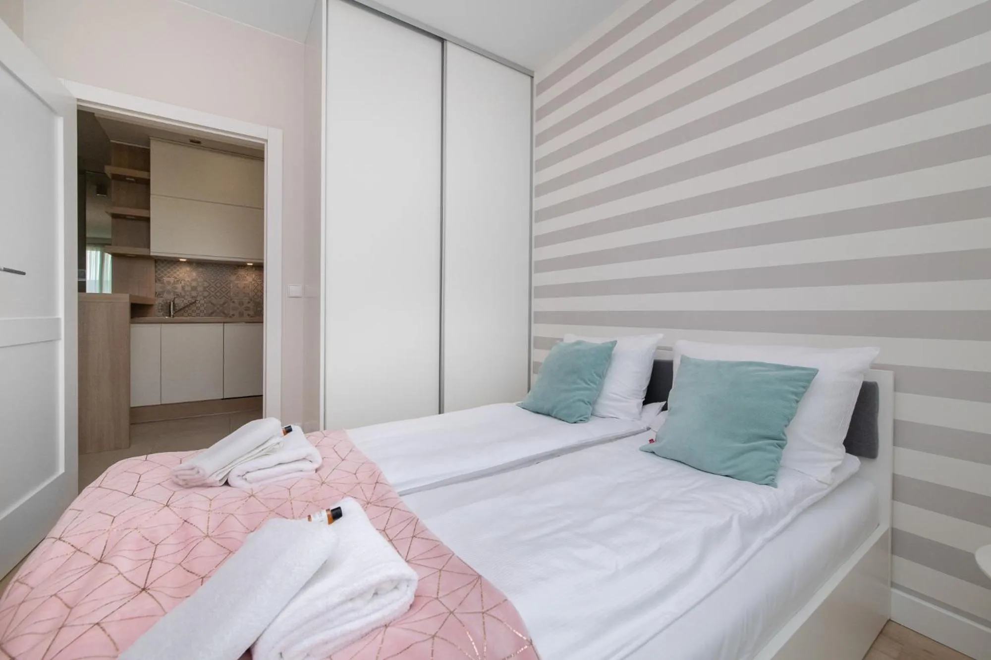 Bedroom, Bed in INA Rent - Tre Mare Apartamenty