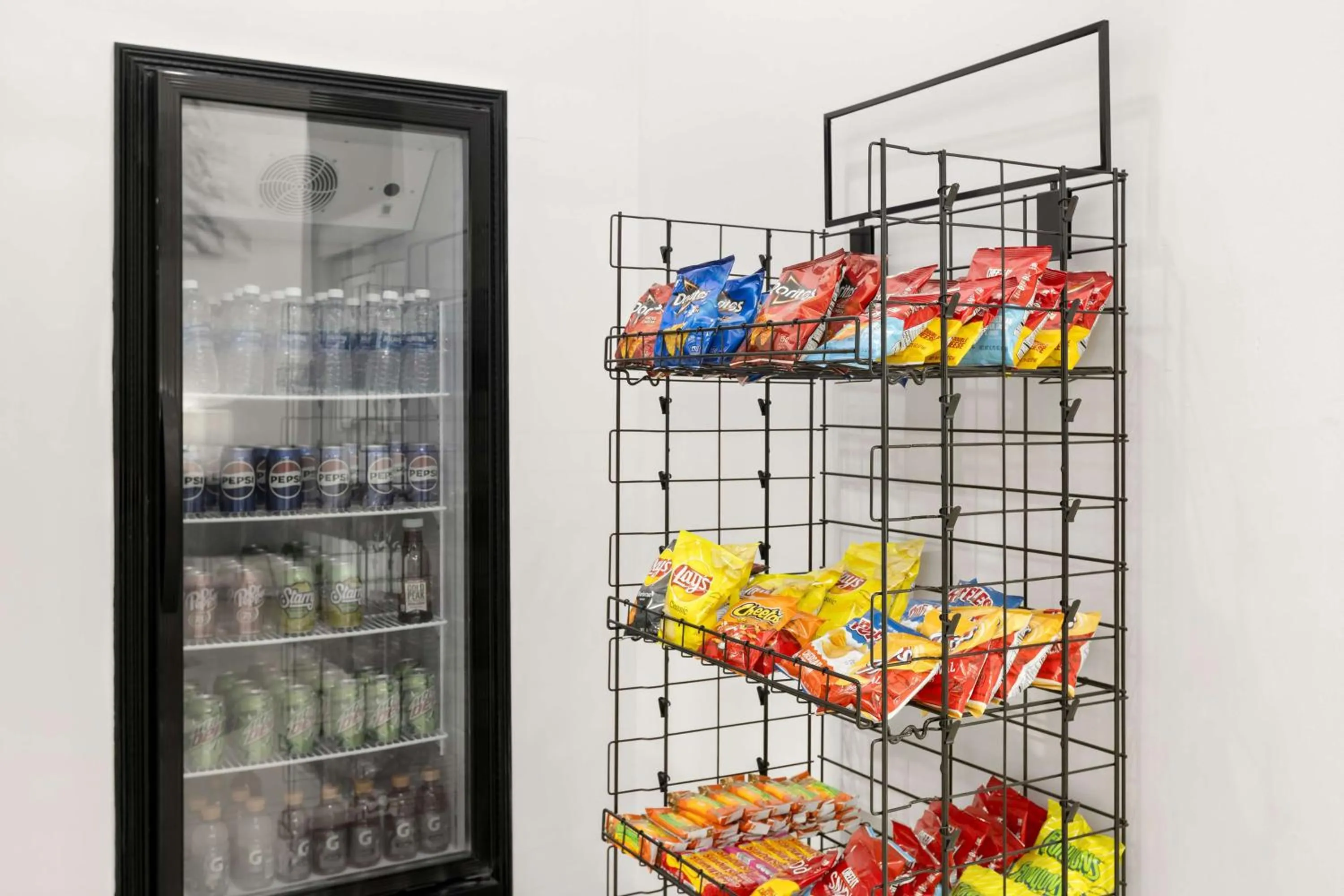 Property building in Sonesta Essential Savannah