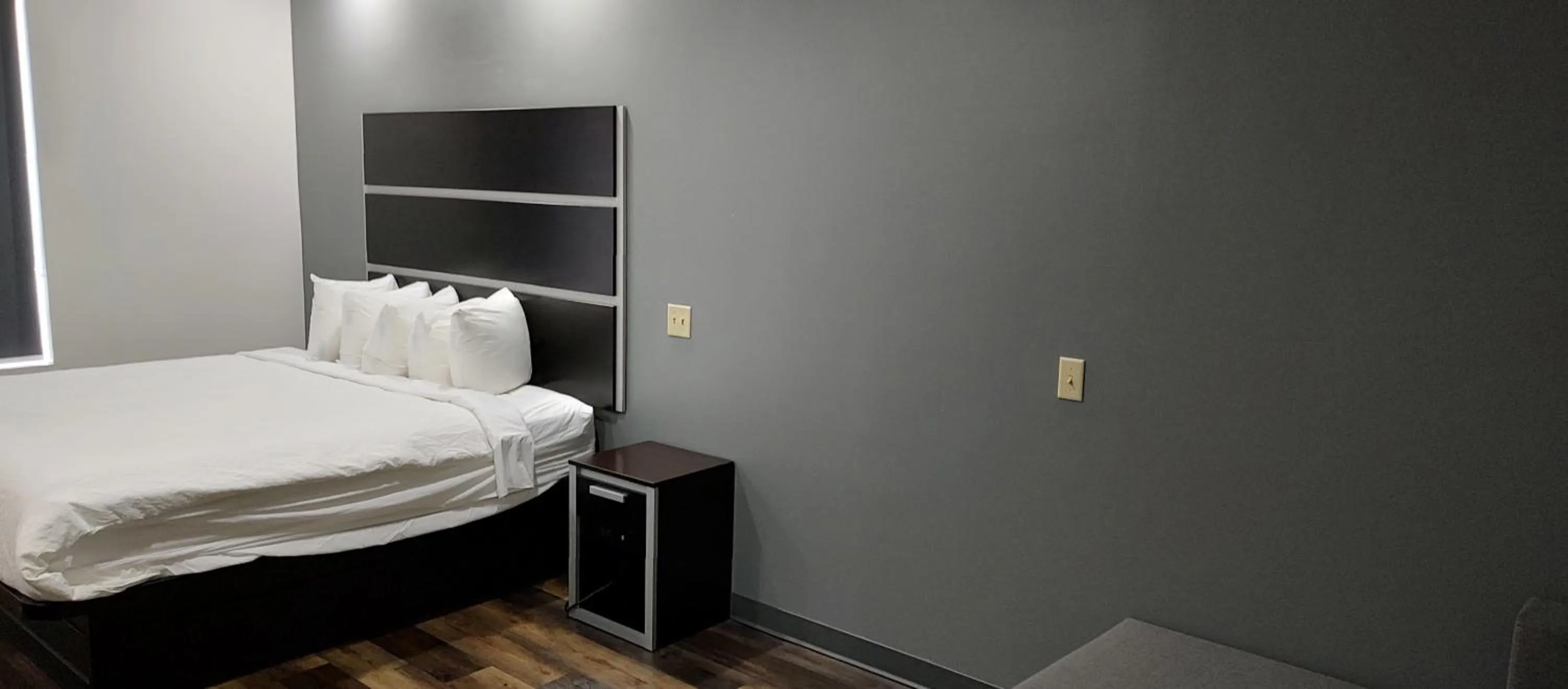 Bed in Sonesta Essential Savannah