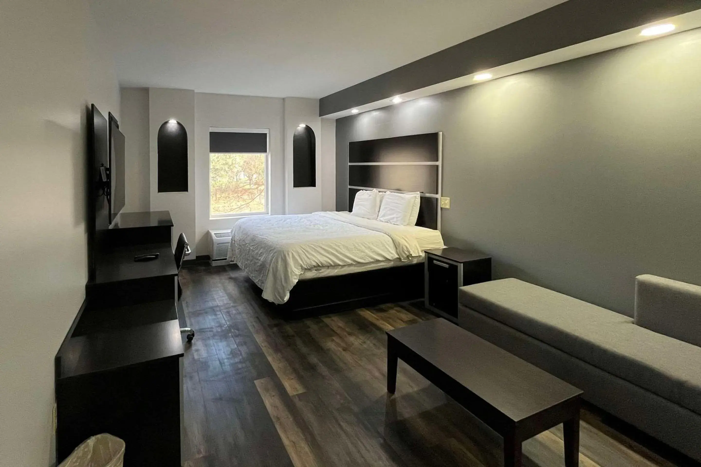 Bedroom, Bed in Sans Boutique Hotel & Suites Bedroom, Bed in Sans Boutique Hotel & Suites