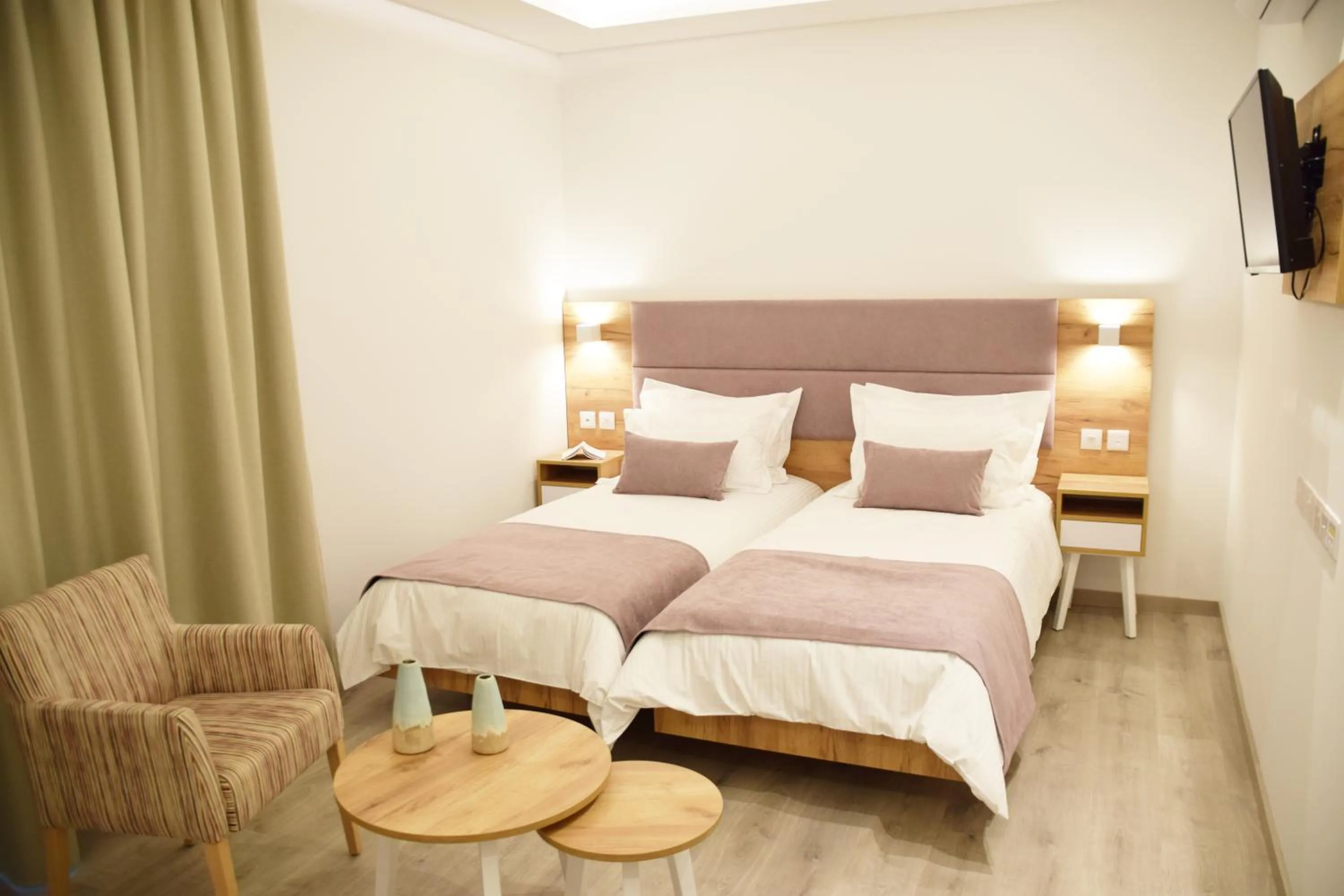 Bed in Hypnos Boutique Hotel