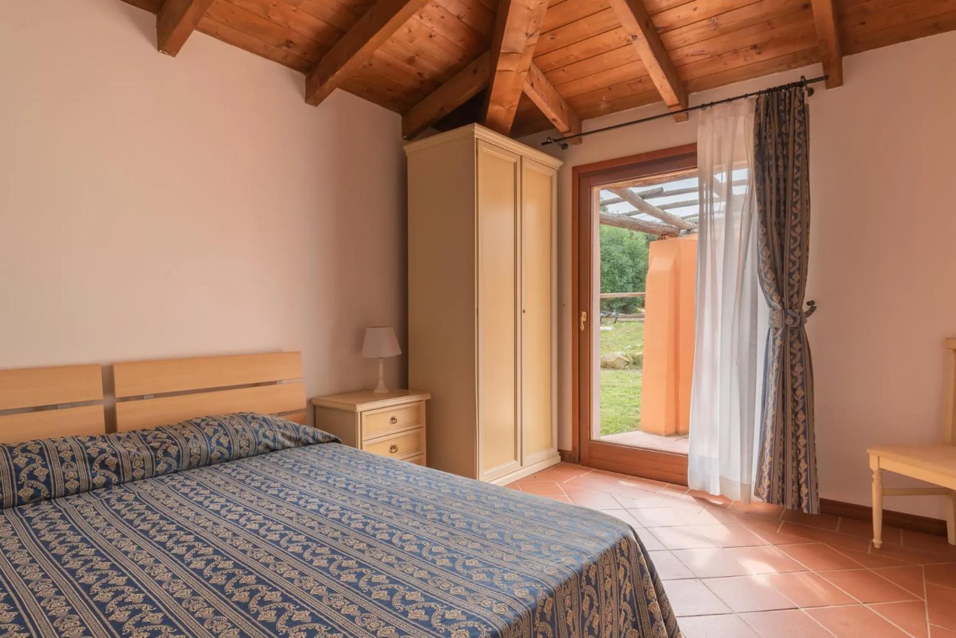 Bedroom, Bed in Sea & Villas