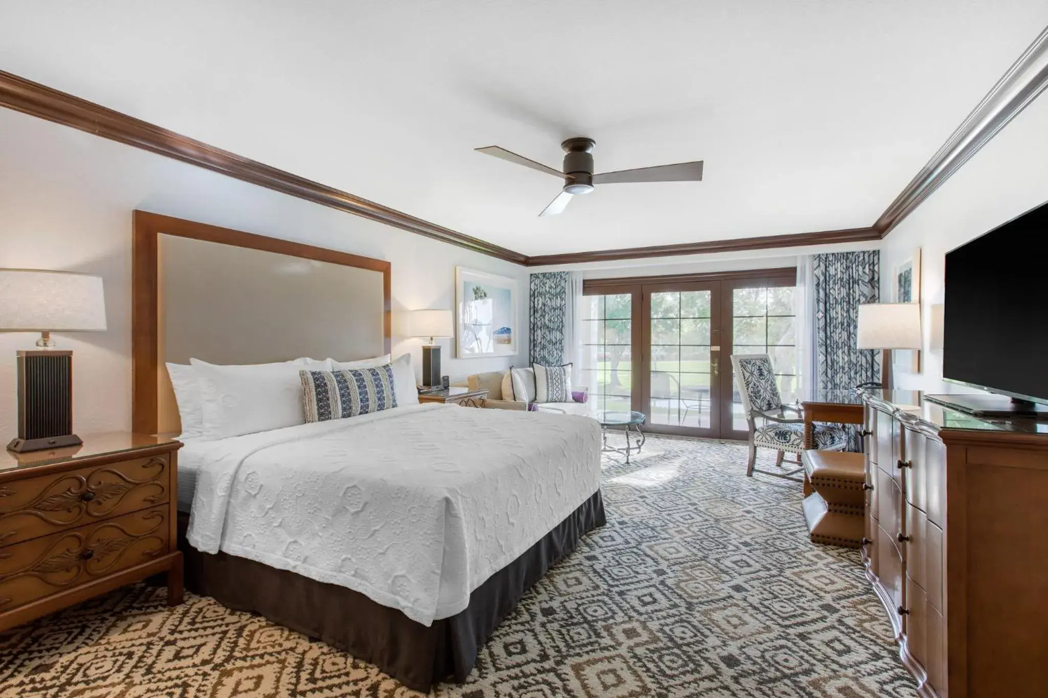 Poolside Room 1 King Bed in Omni Rancho Las Palmas Resort & Spa Poolside Room 1 King Bed in Omni Rancho Las Palmas Resort & Spa