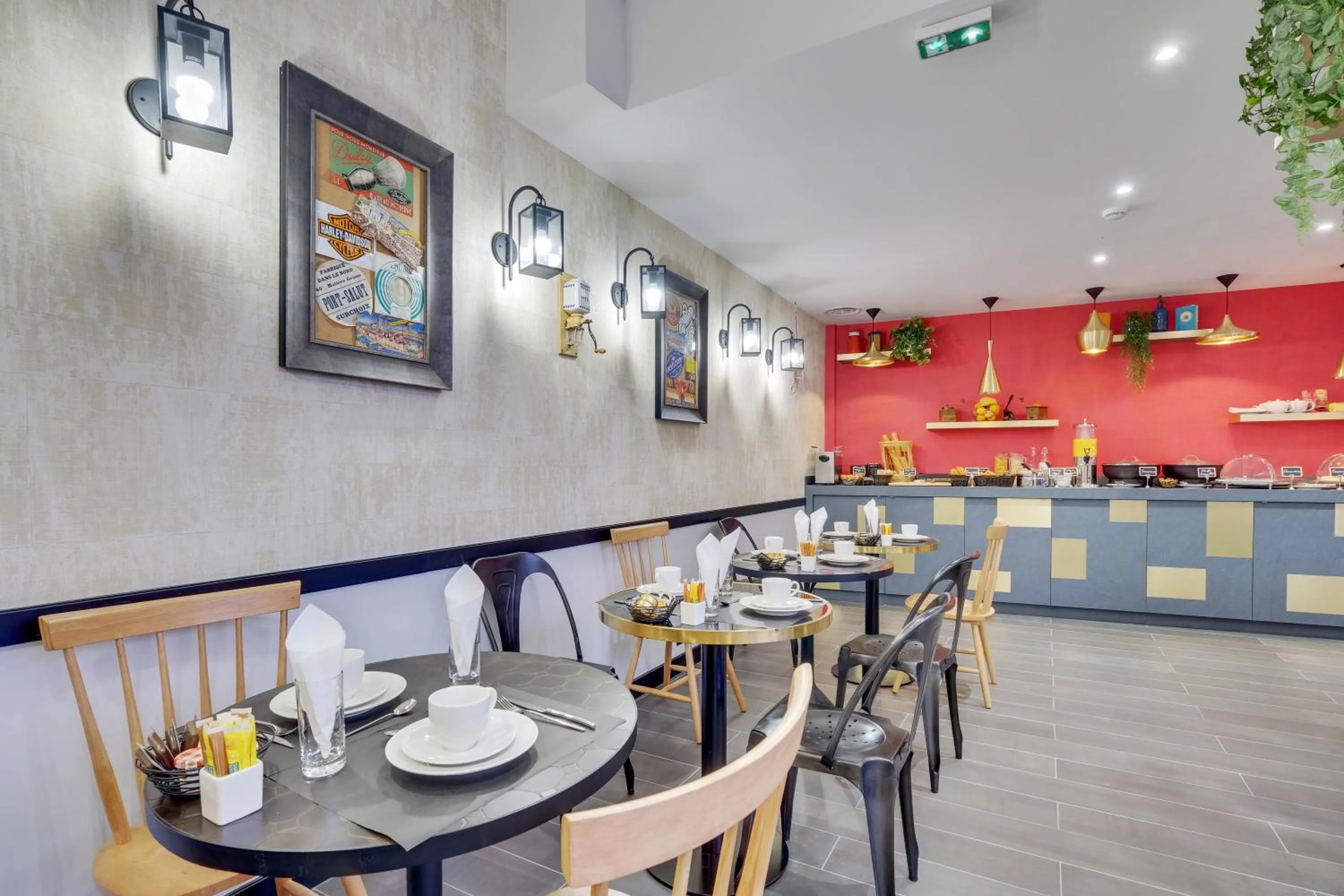 Restaurant/places to eat in Hôtel Lucien & Marinette